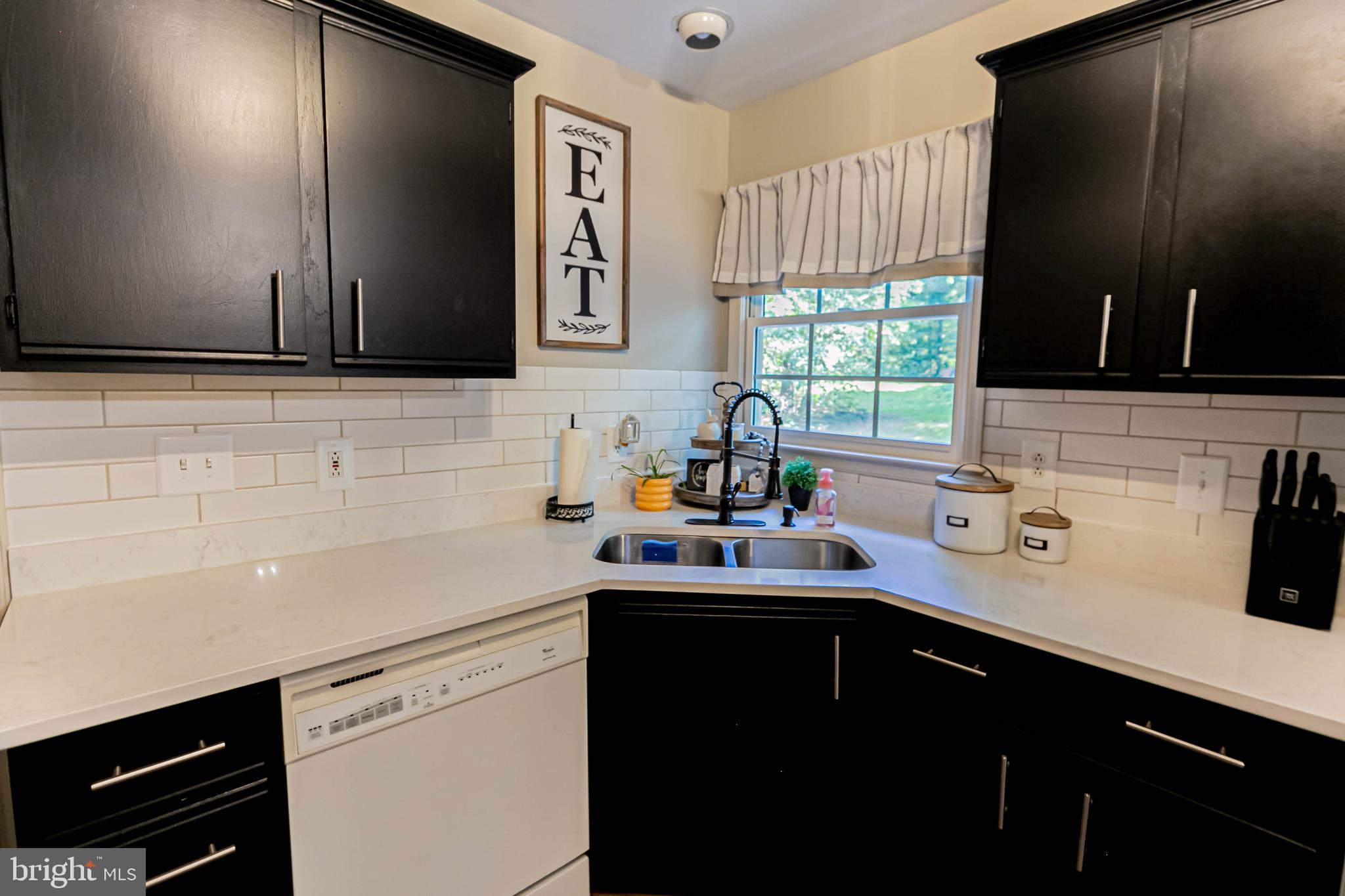 LAKE CAROLINE - Residential