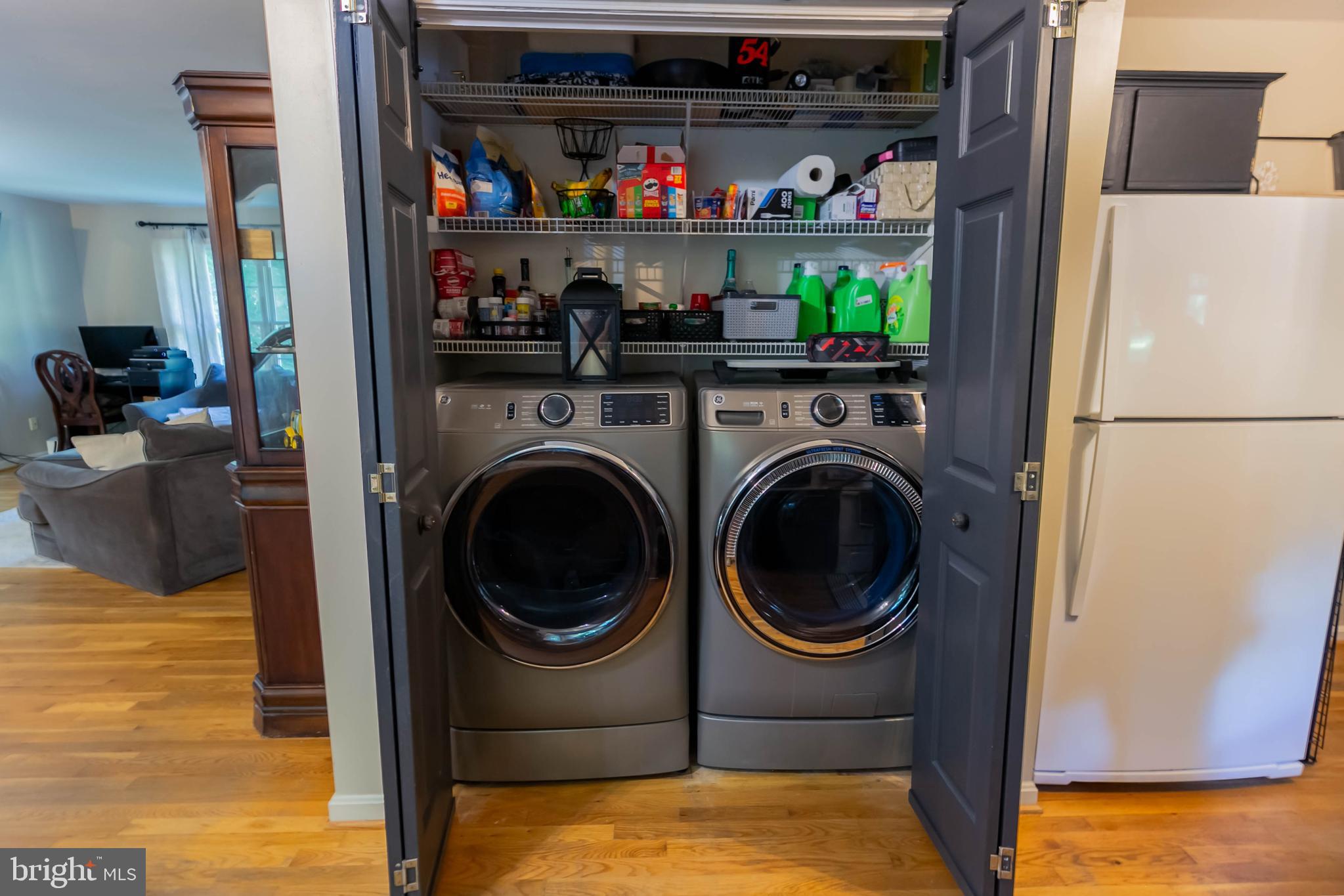 LAKE CAROLINE - Residential