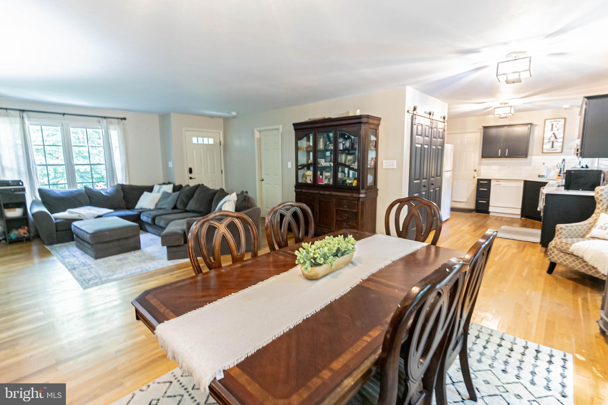 LAKE CAROLINE - Residential