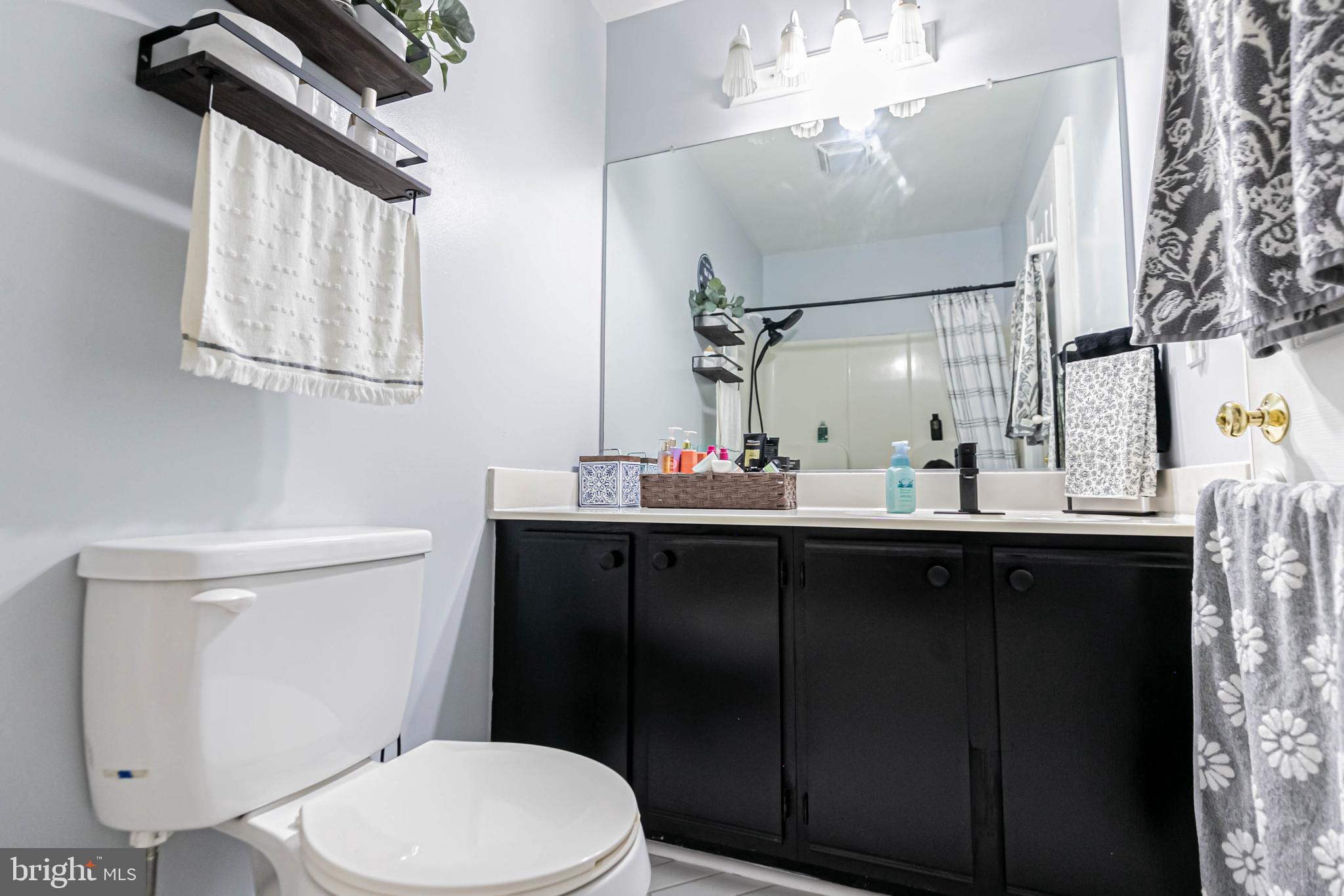 LAKE CAROLINE - Residential