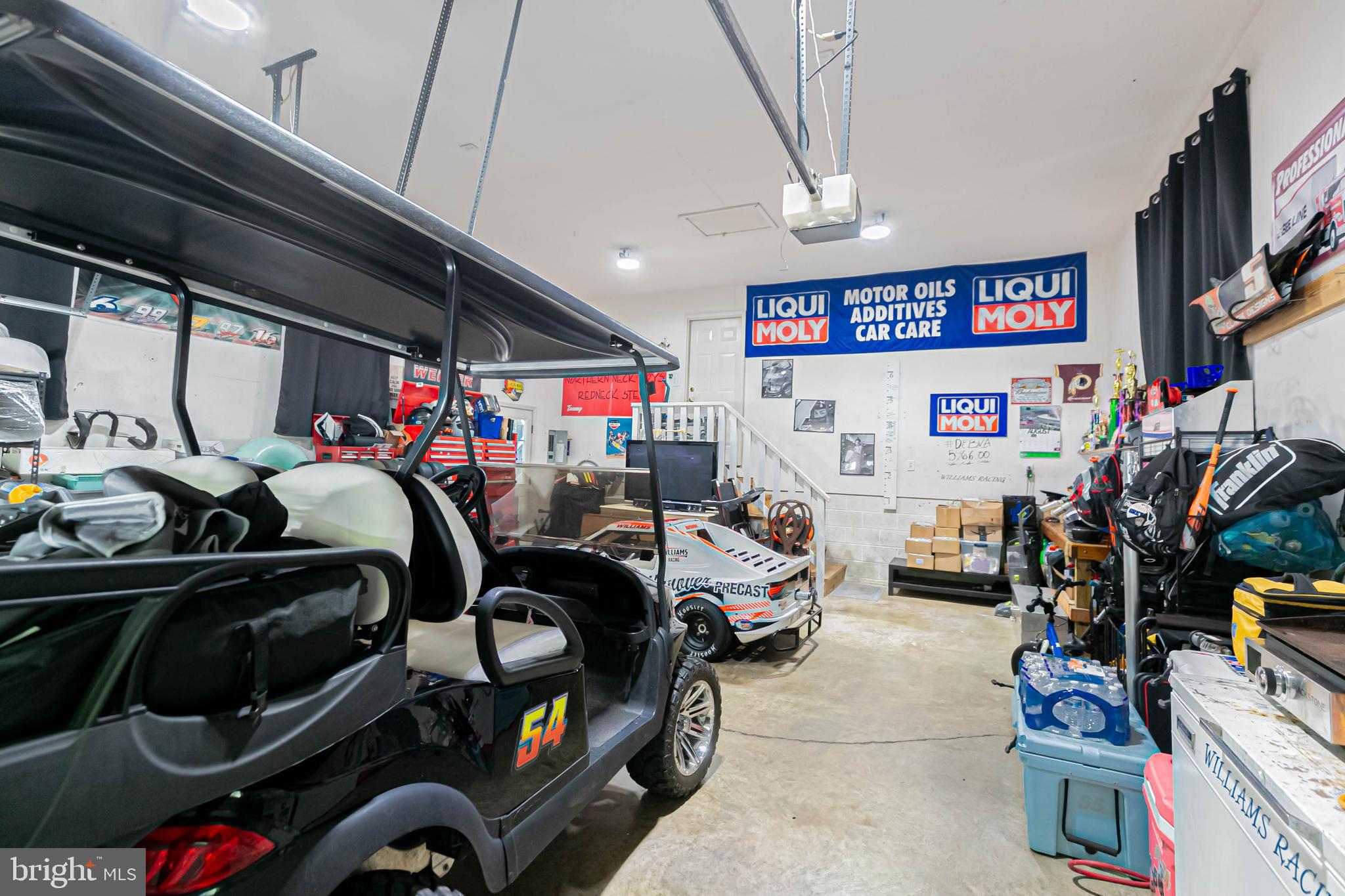 LAKE CAROLINE - Residential