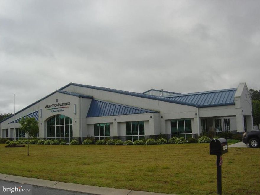 Centrally located to the major transit routes of Salisbury, MD that go East, West, North and South.  Situeated on the West bound side of MD RT 50 at the intersection of MD RT 50 and RT 13 Bypass.