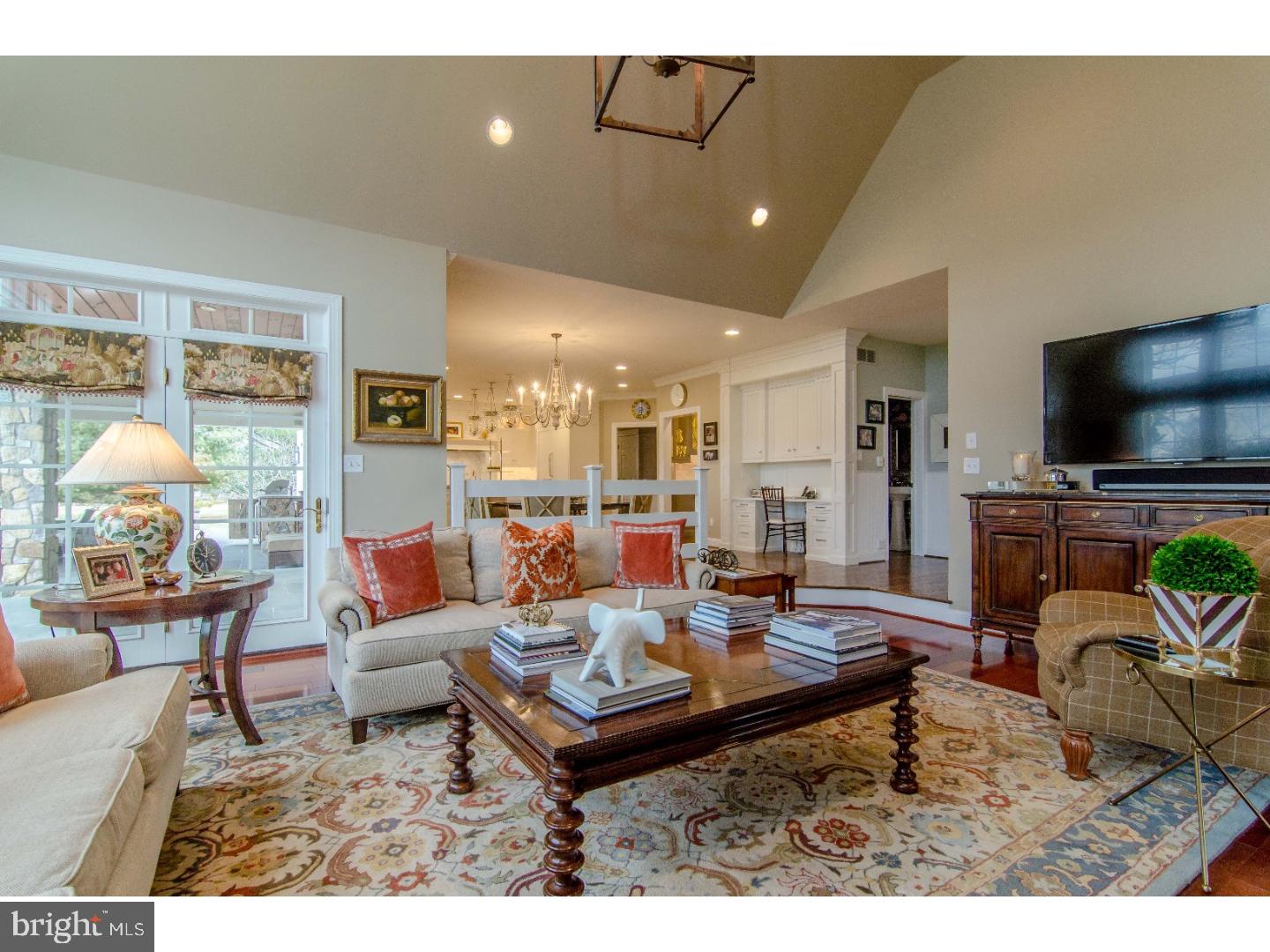 RADNOR HUNT - Residential