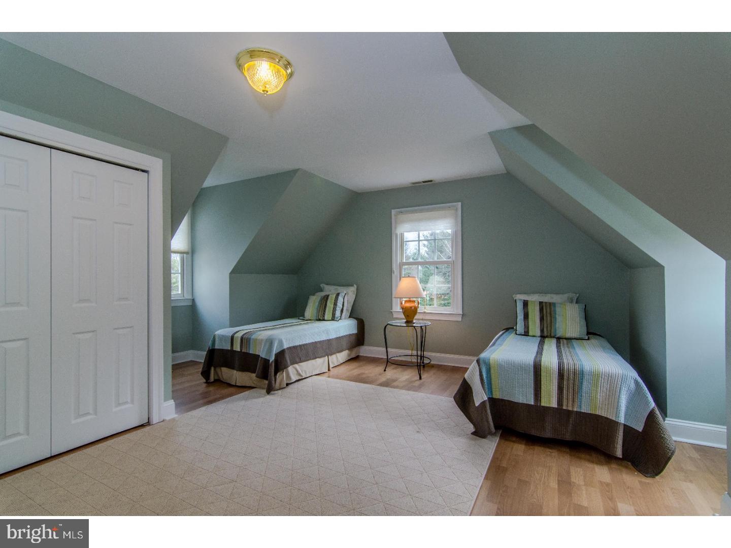 RADNOR HUNT - Residential