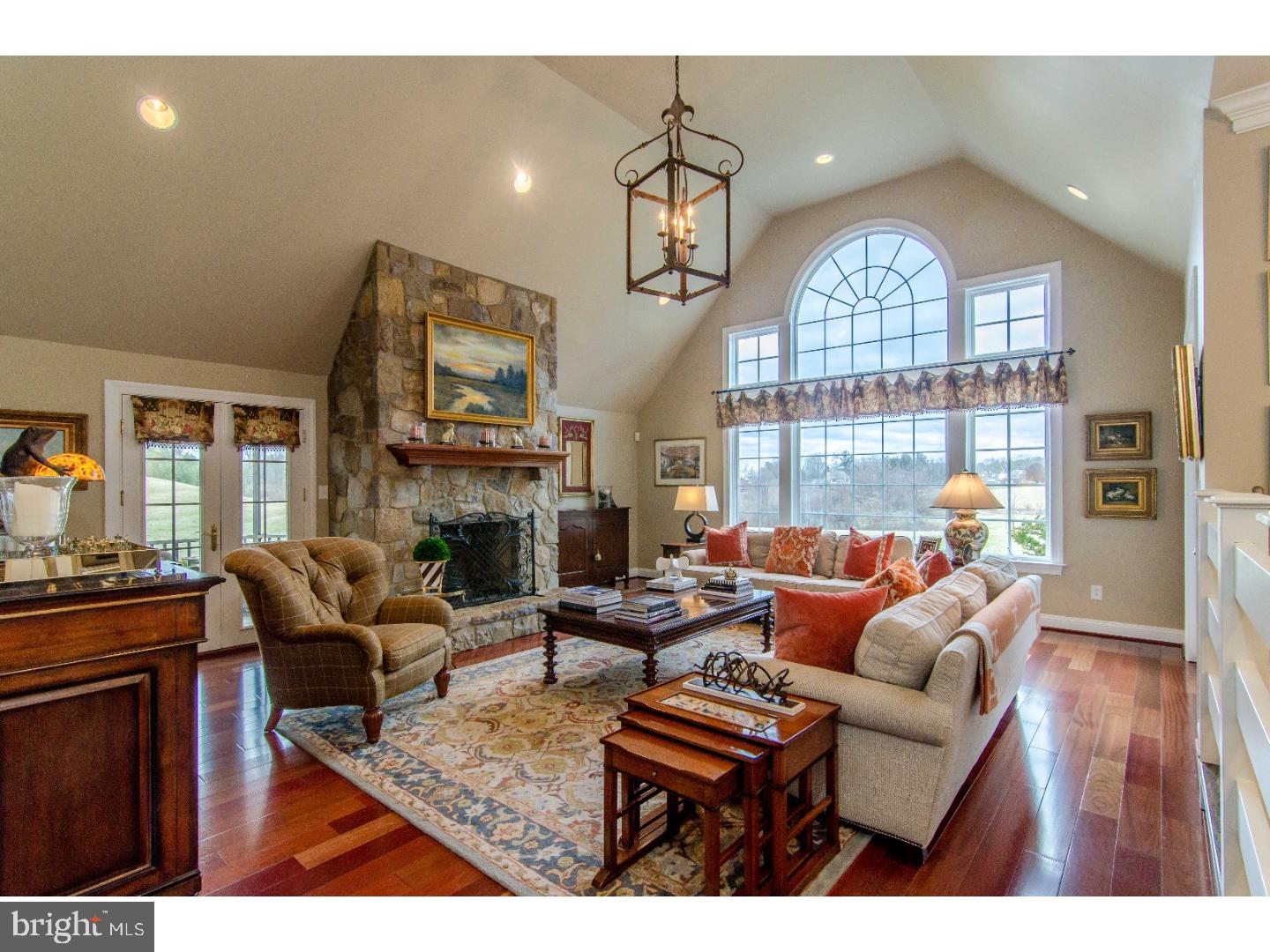 RADNOR HUNT - Residential