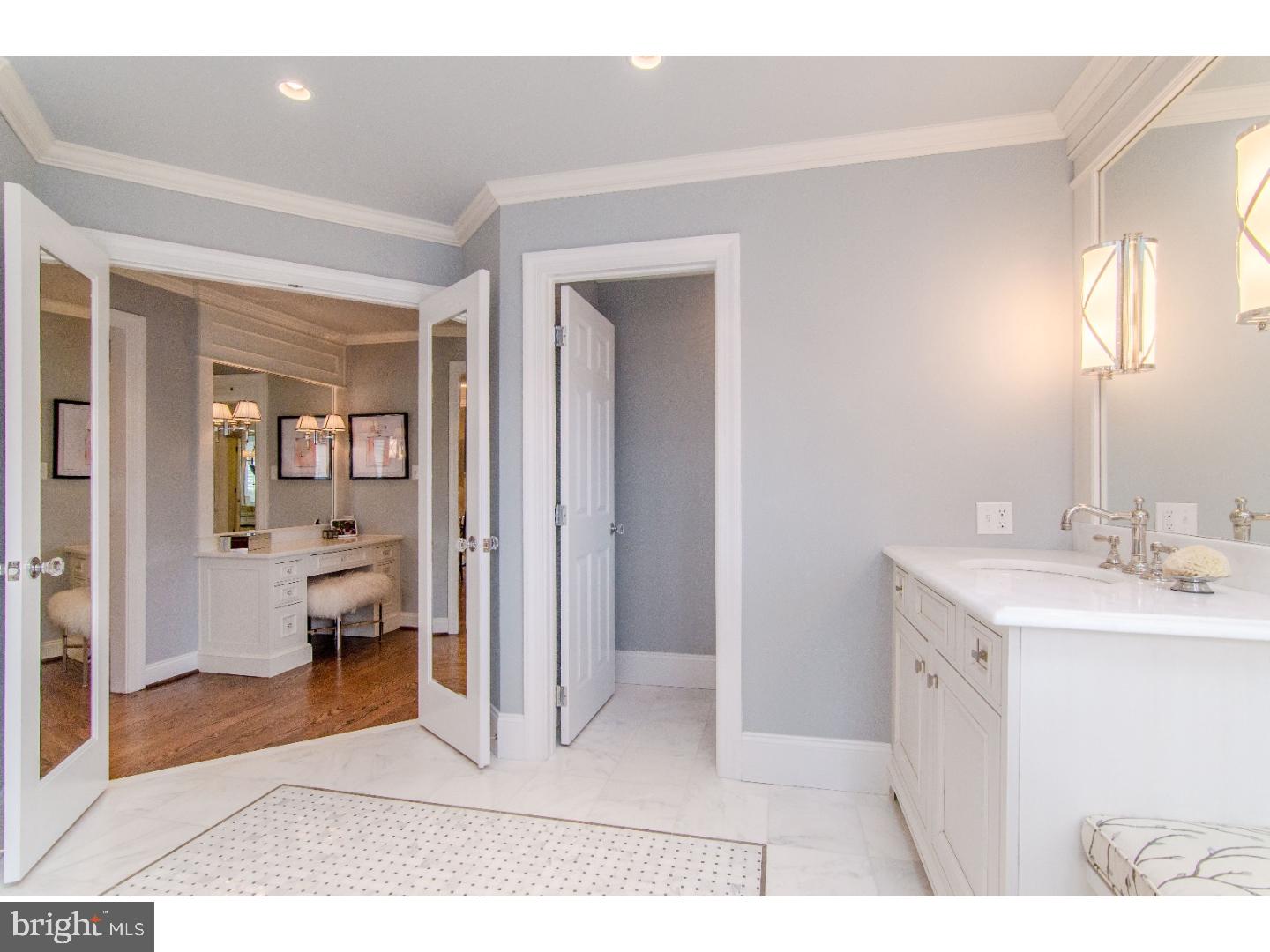 RADNOR HUNT - Residential