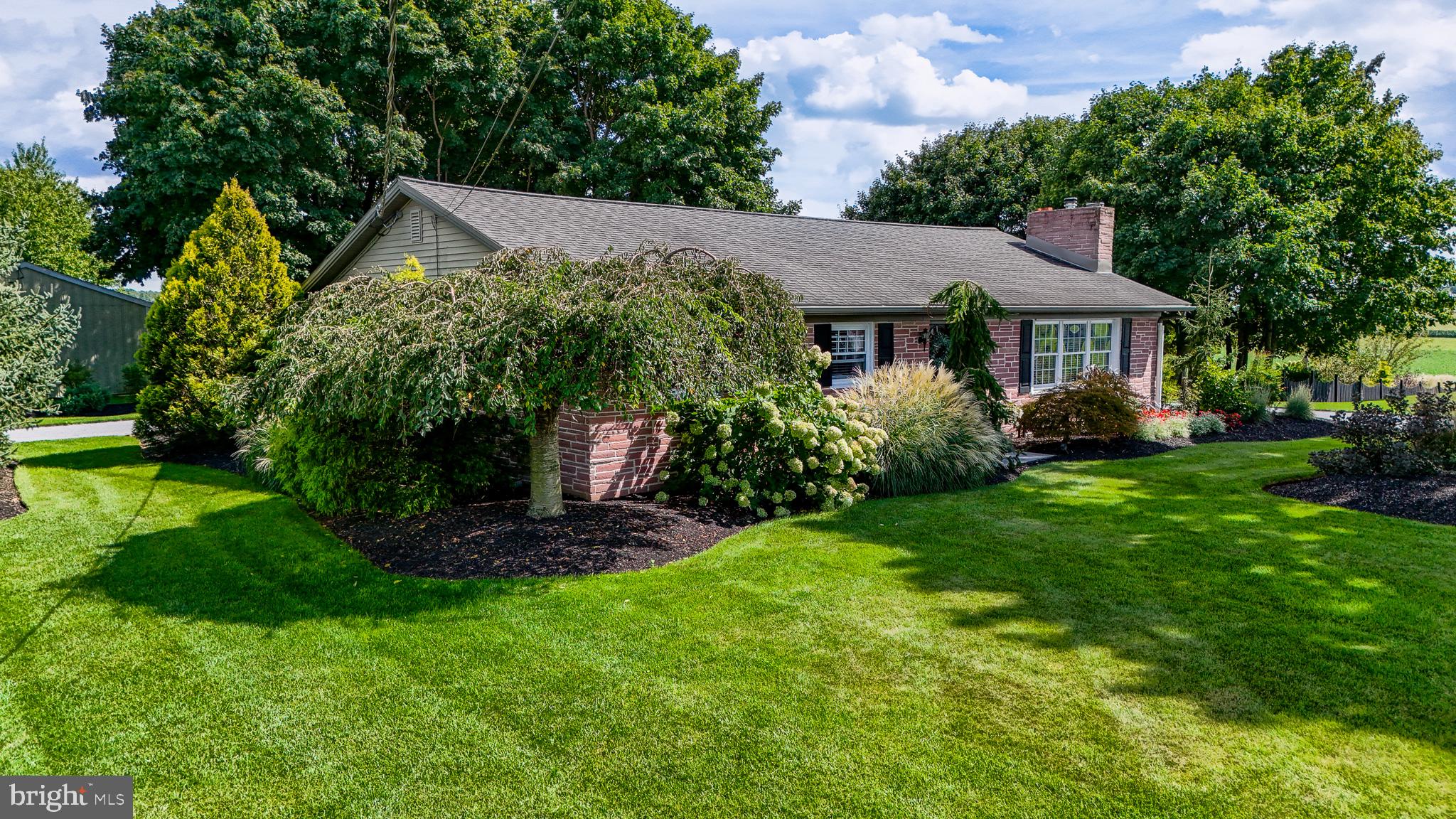 123 N GROFFDALE ROAD