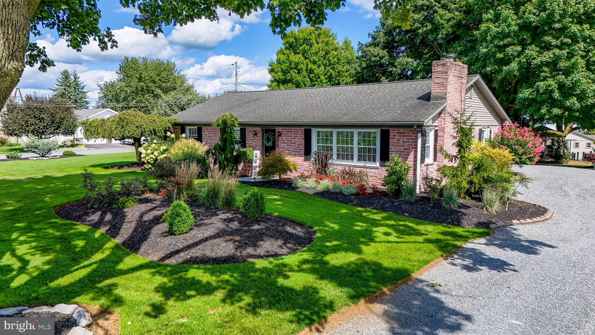 123 N GROFFDALE ROAD