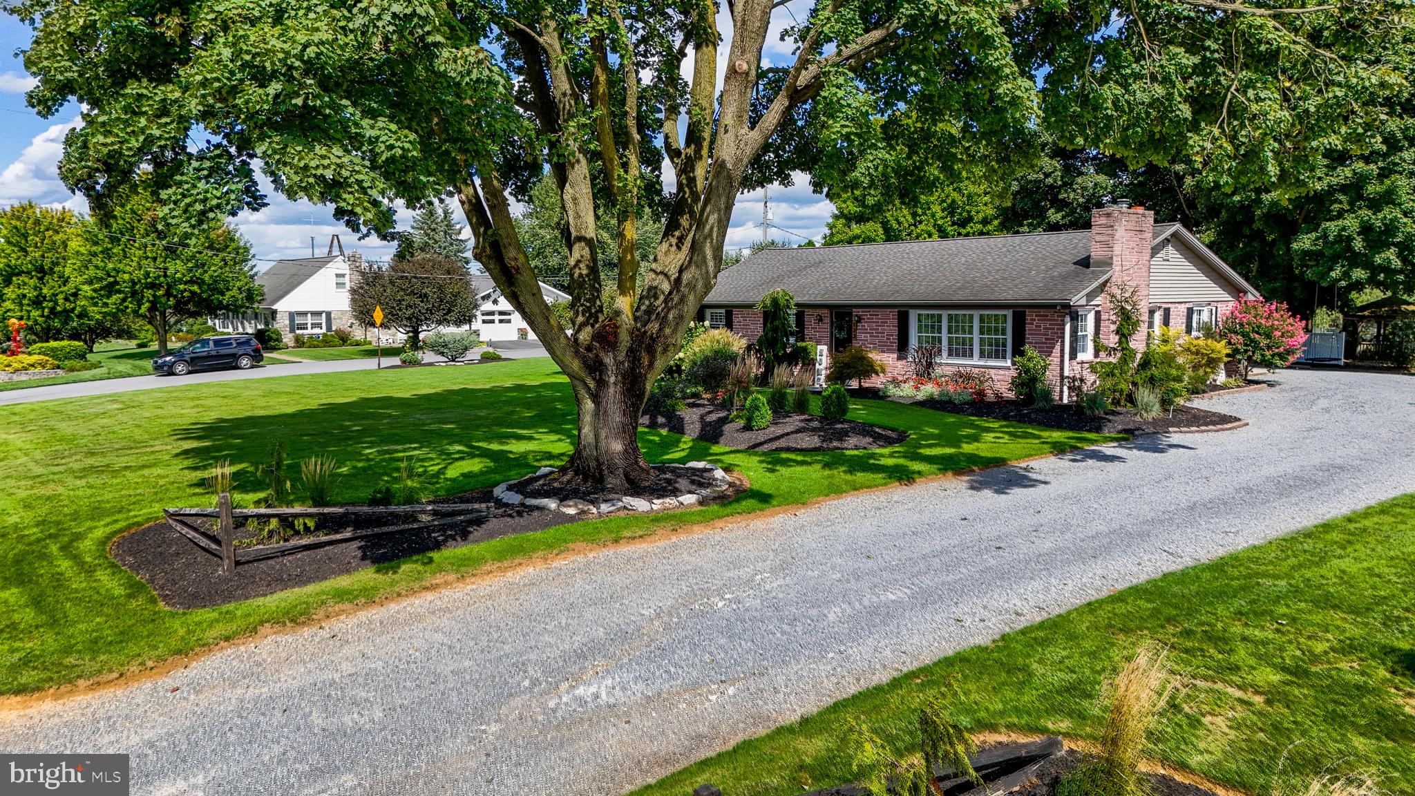 123 N GROFFDALE ROAD