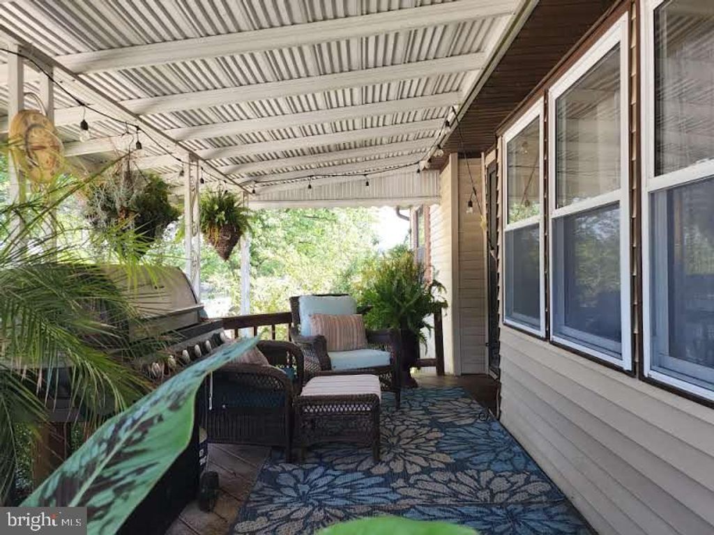 Photo of 209 GREYFIELD DR, LANCASTER, PA 17603 (MLS # PALA2037394)