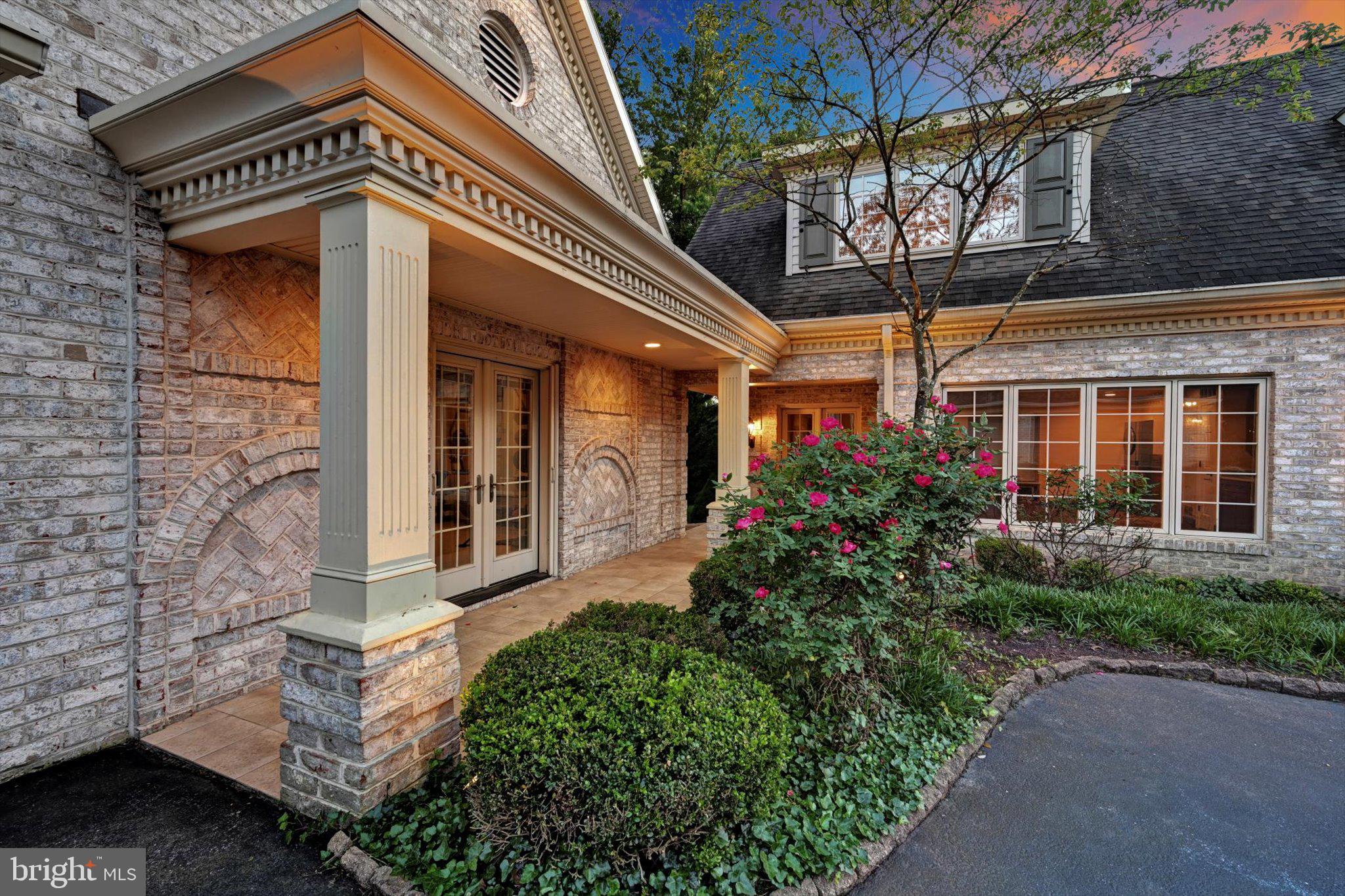 THE CLIFFS - Residential