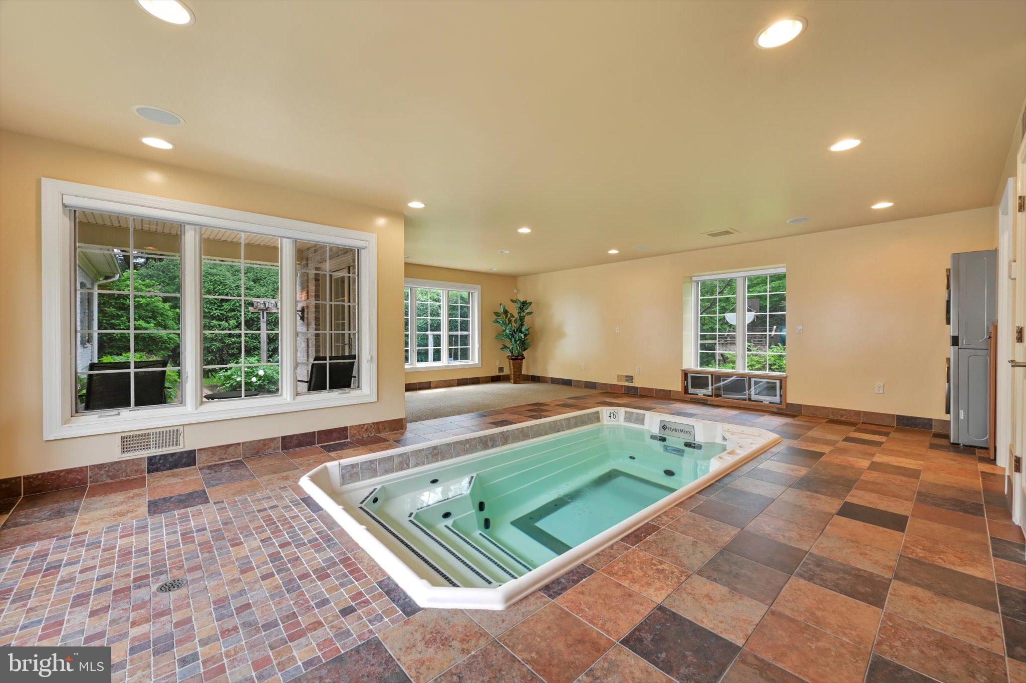 THE CLIFFS - Residential