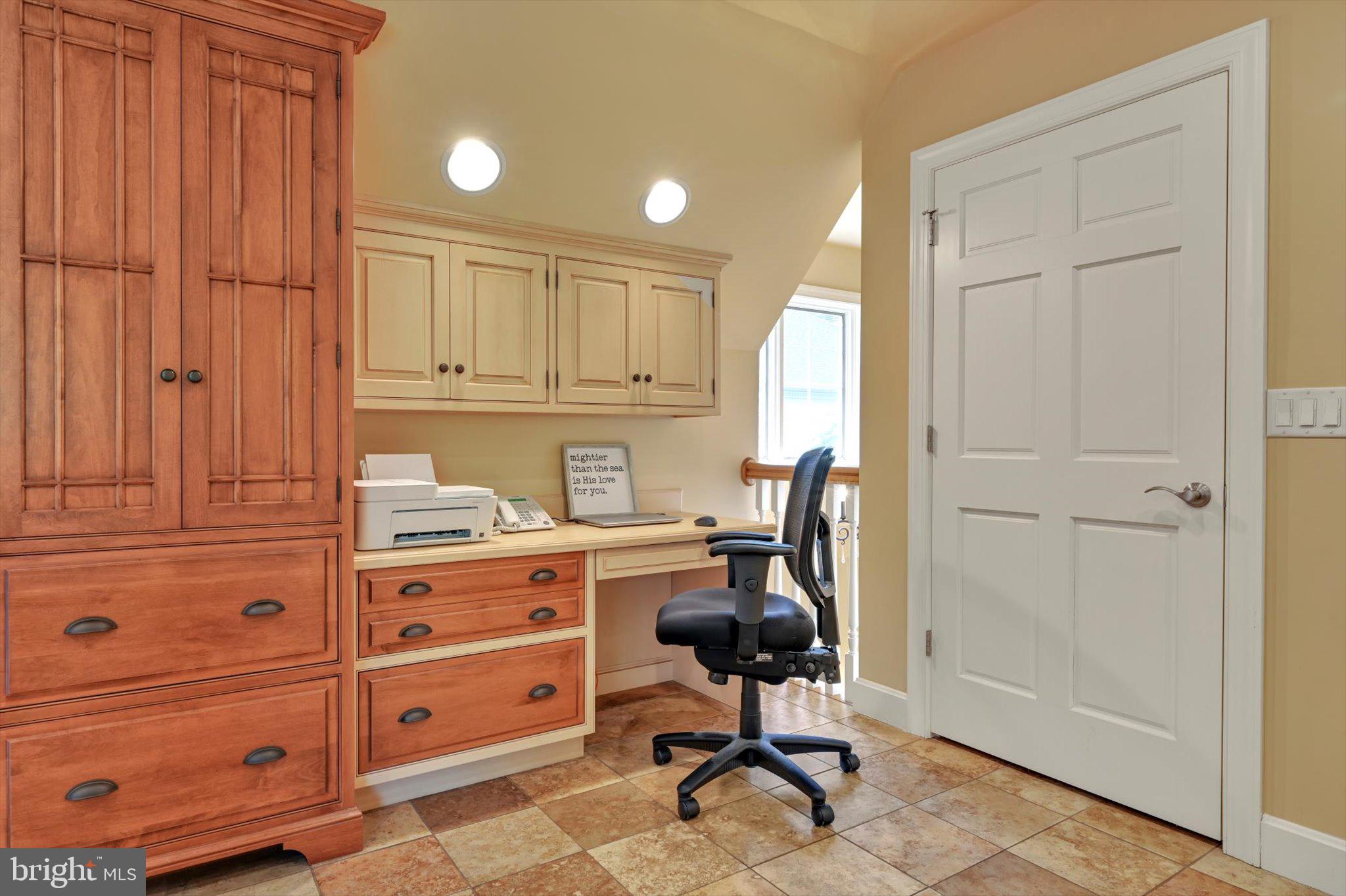 THE CLIFFS - Residential