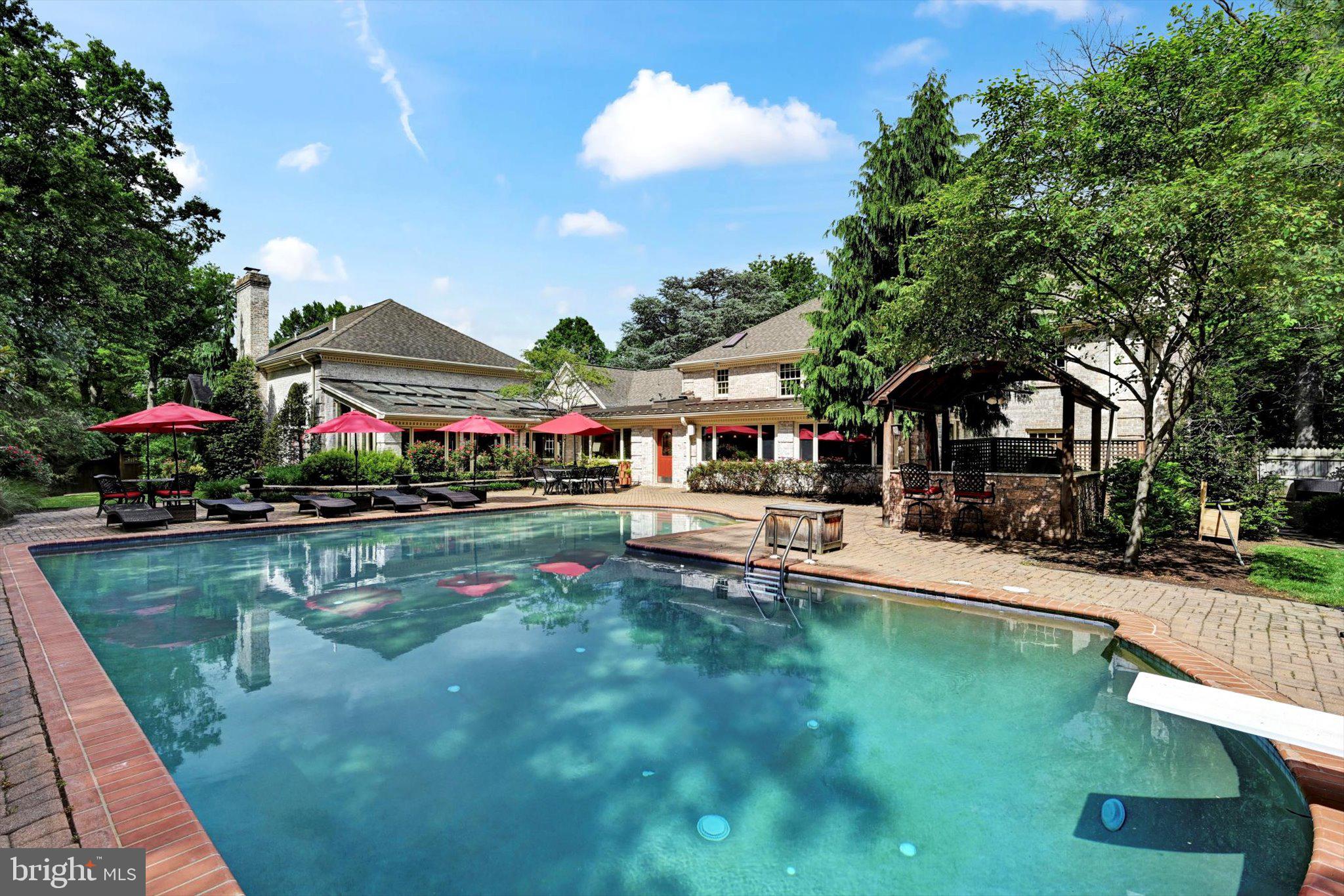 THE CLIFFS - Residential