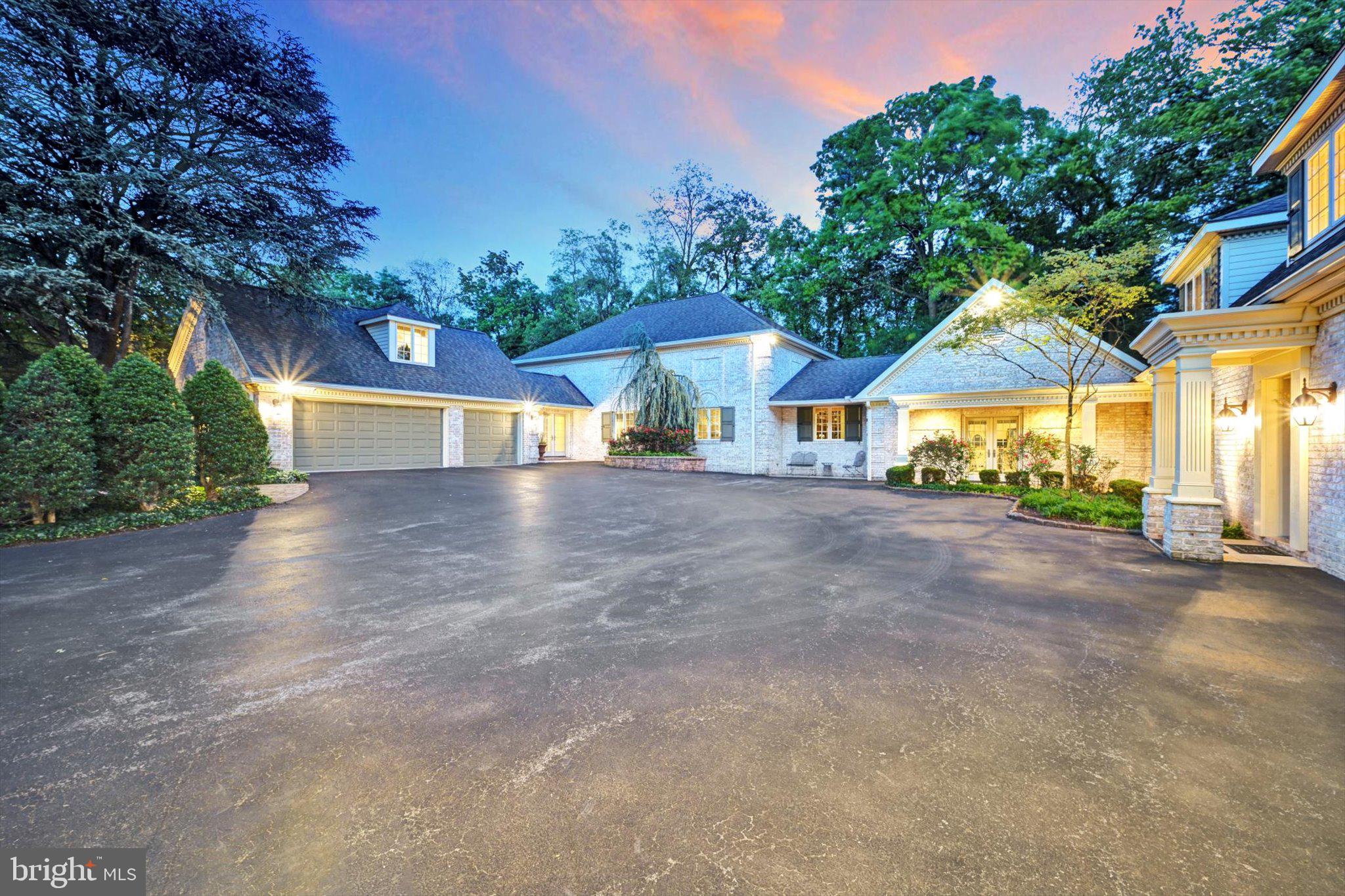 THE CLIFFS - Residential