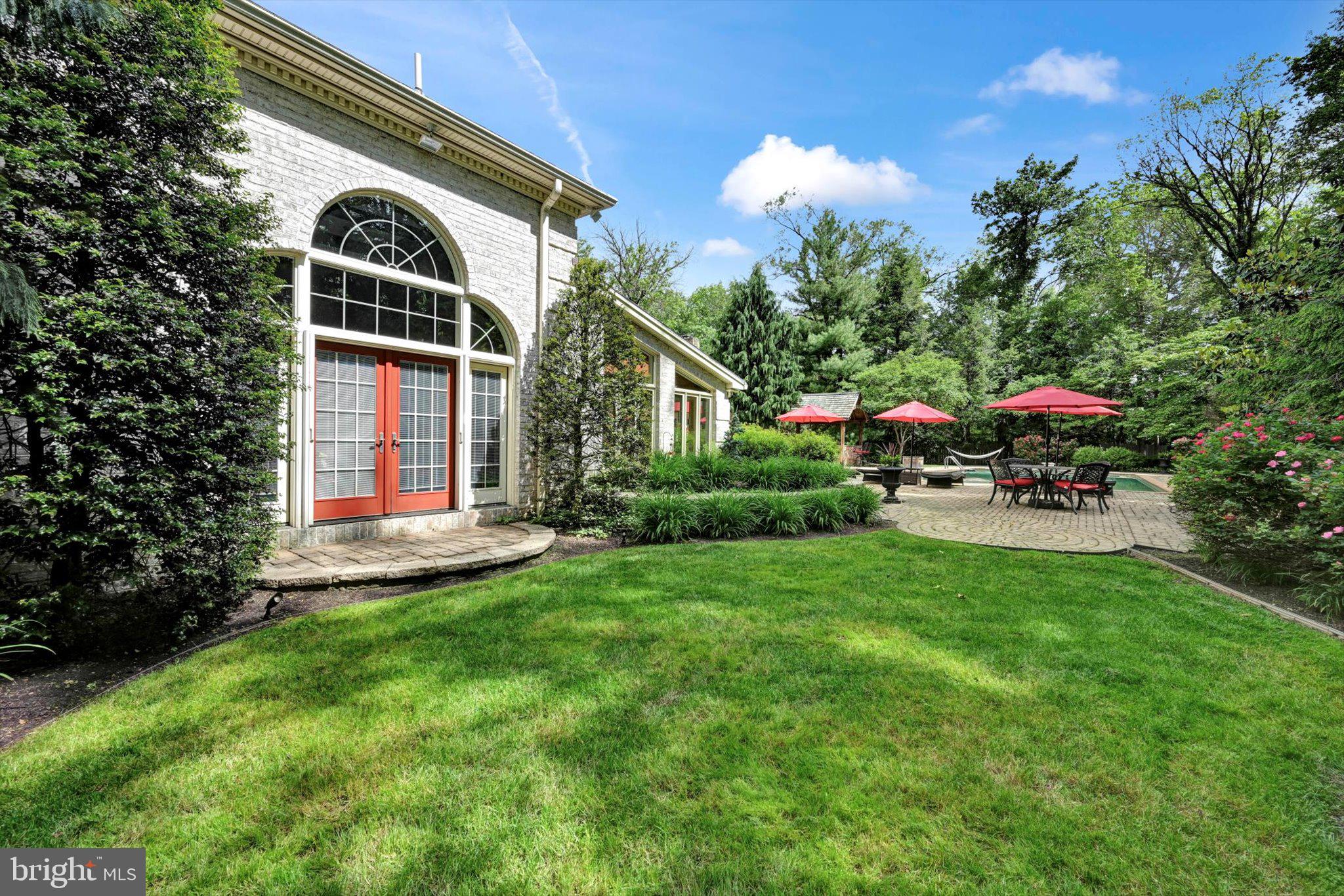 THE CLIFFS - Residential