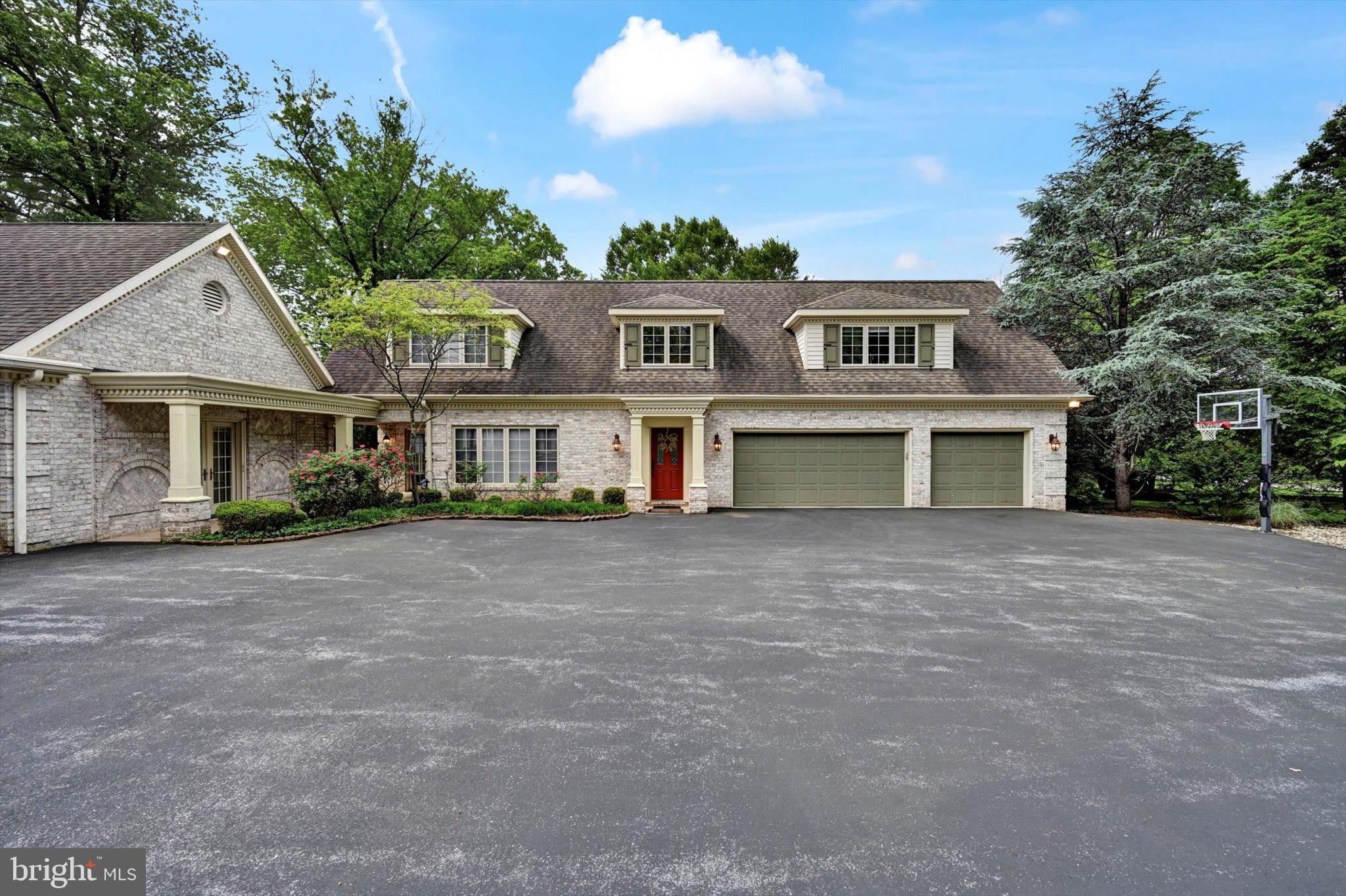 THE CLIFFS - Residential