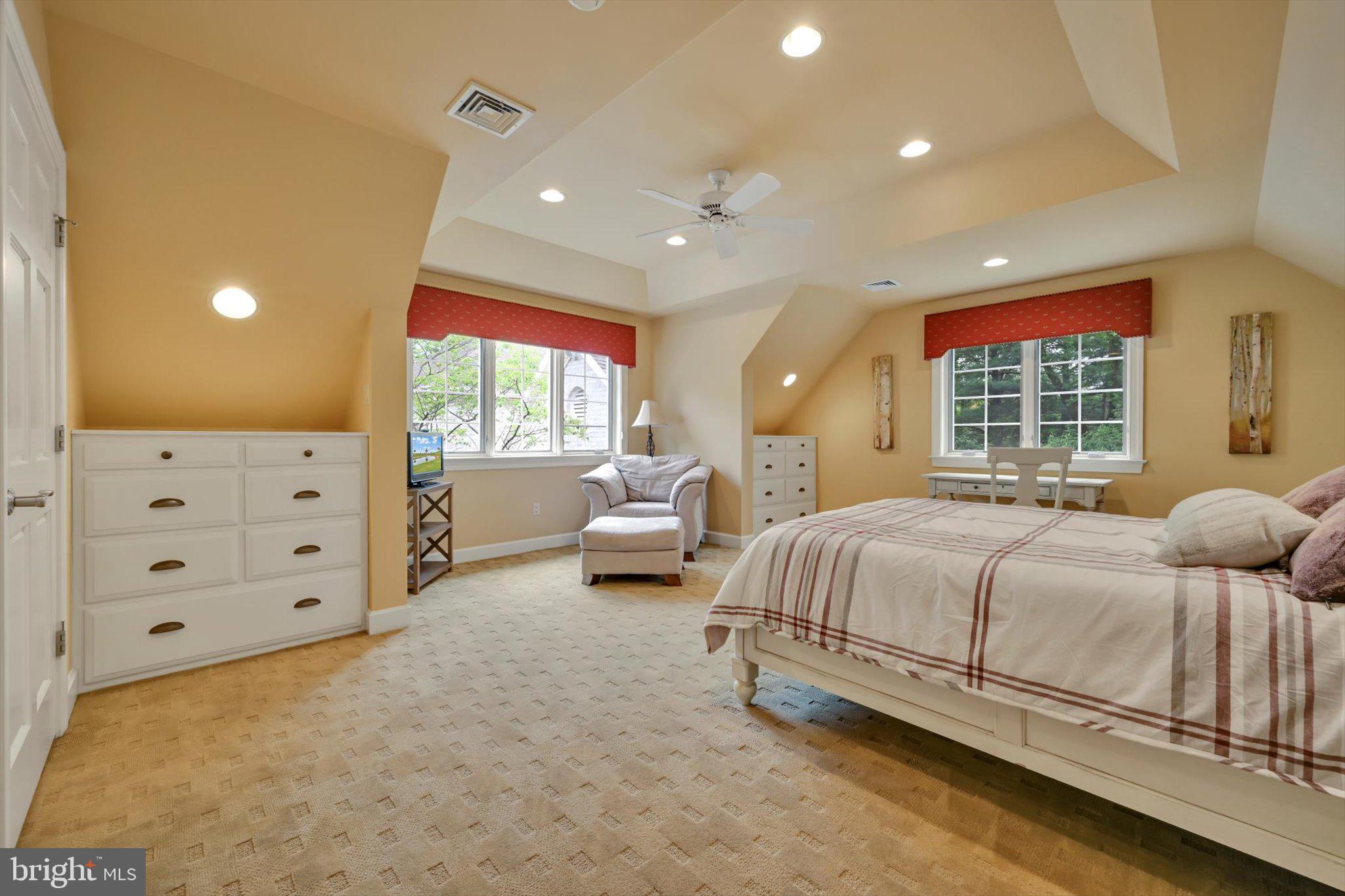 THE CLIFFS - Residential