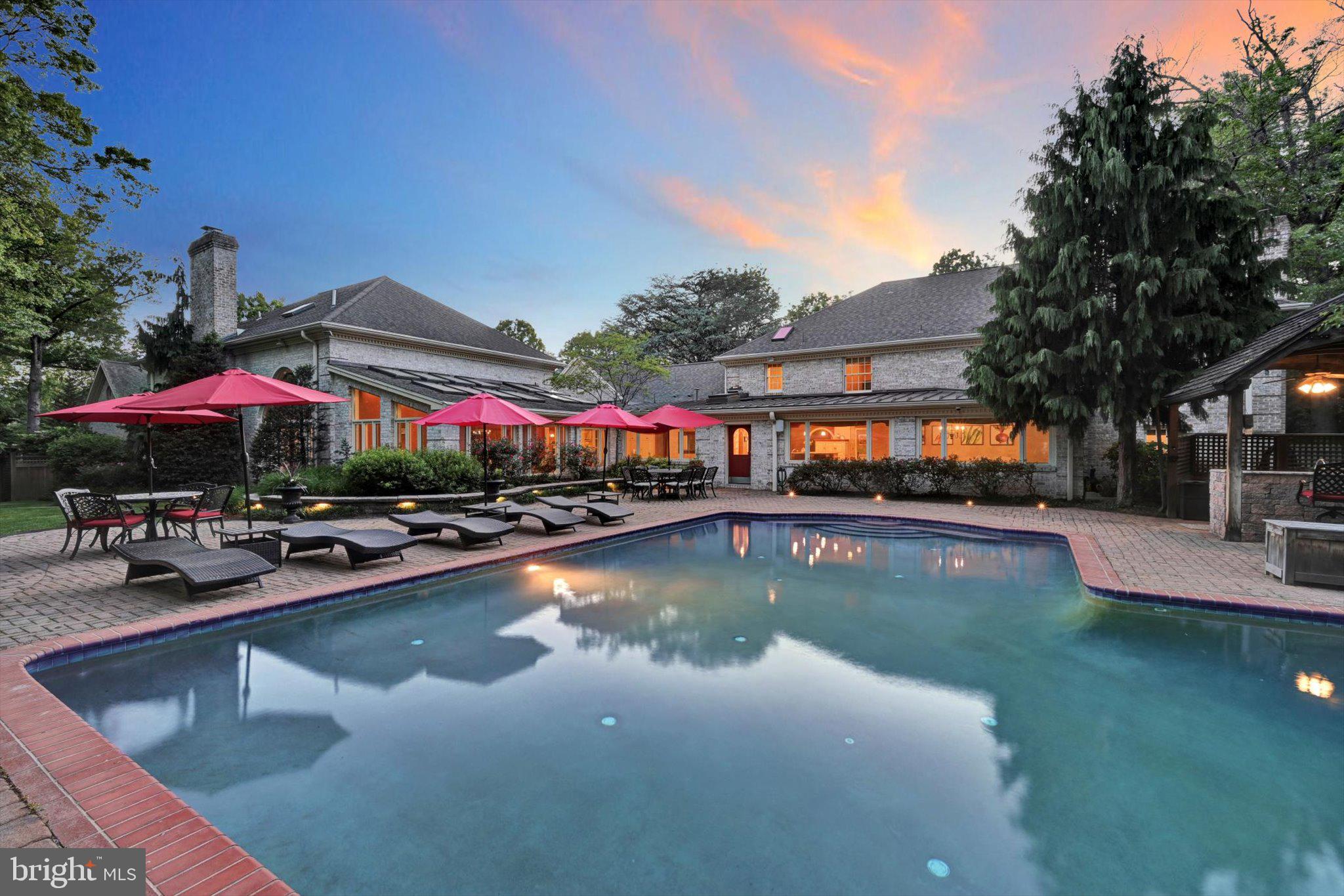 THE CLIFFS - Residential