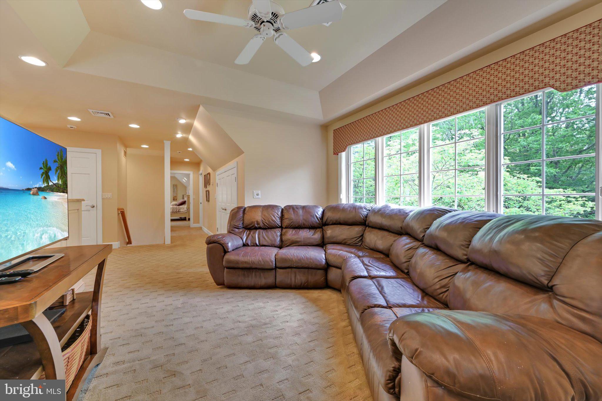 THE CLIFFS - Residential