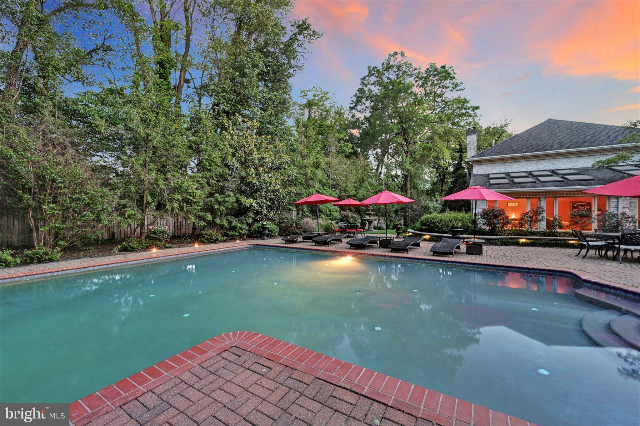 THE CLIFFS - Residential