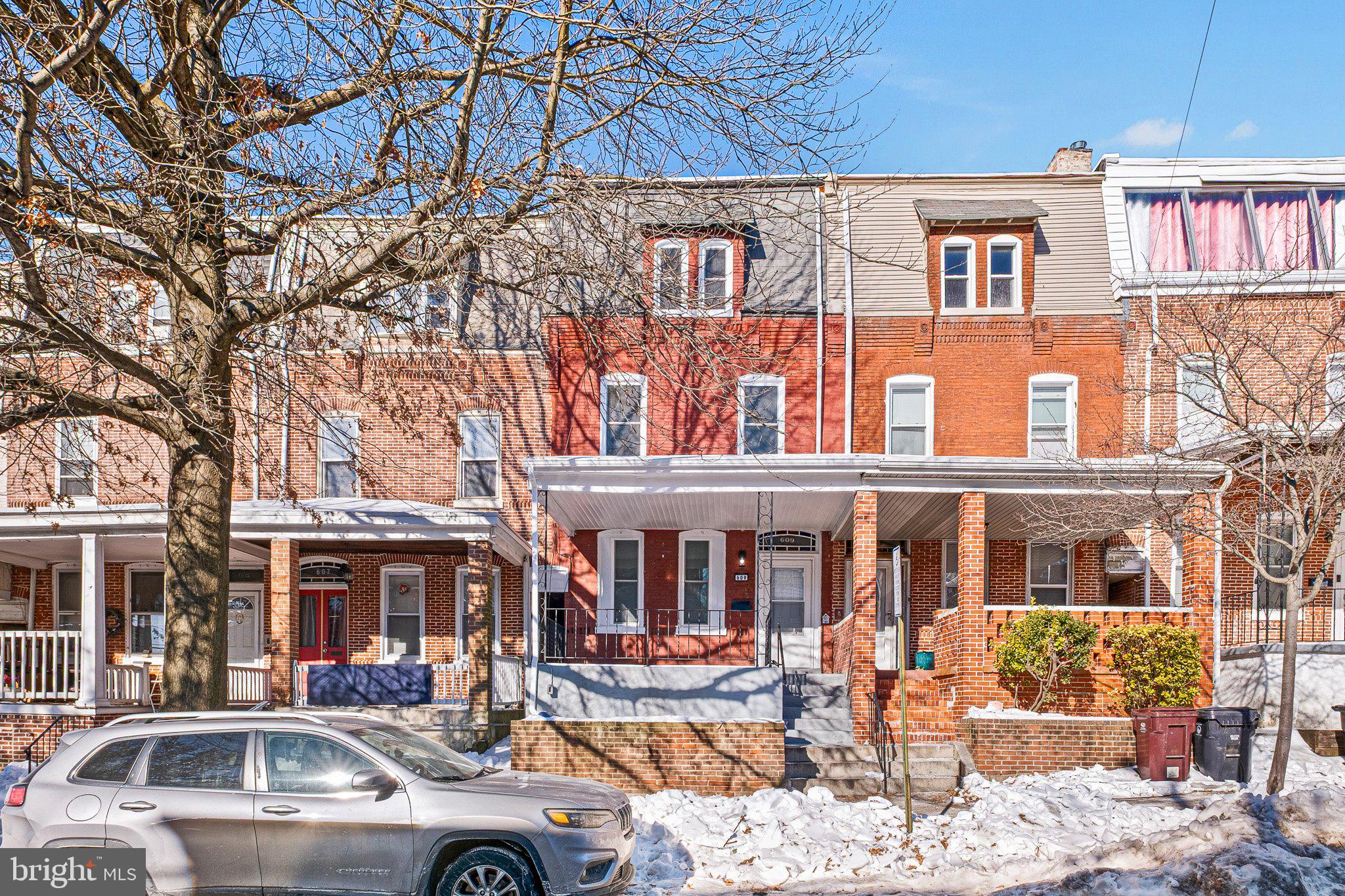 609 N VAN BUREN STREET