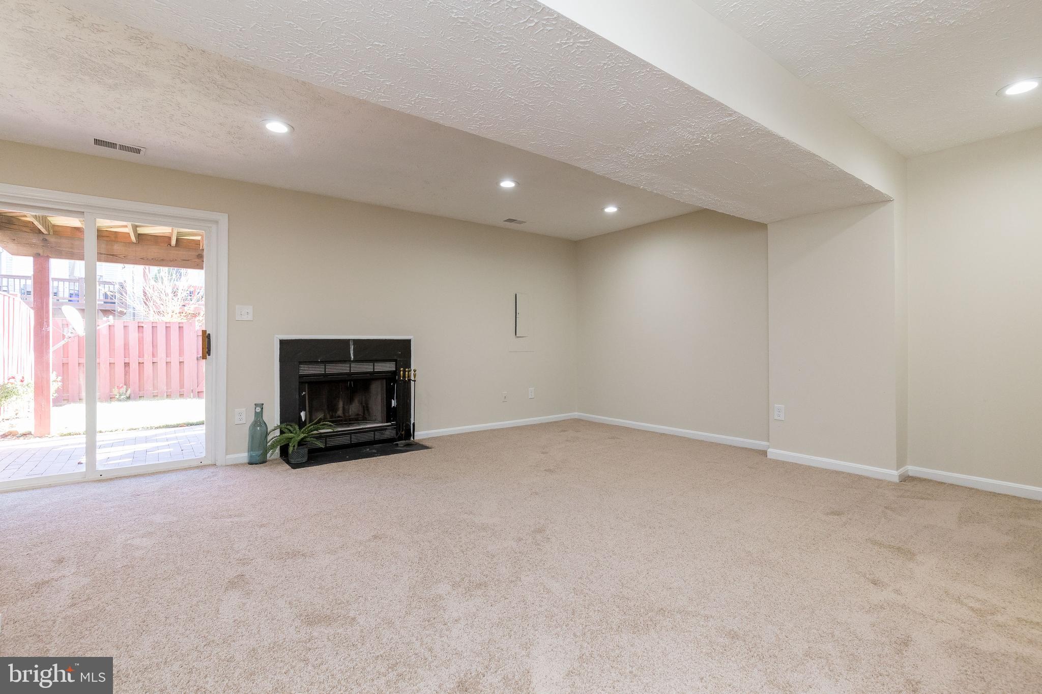 KINGSTOWNE - Residential