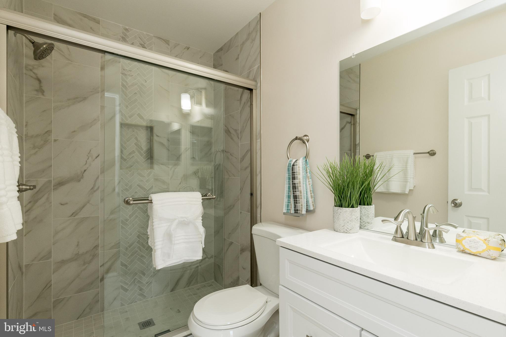 KINGSTOWNE - Residential