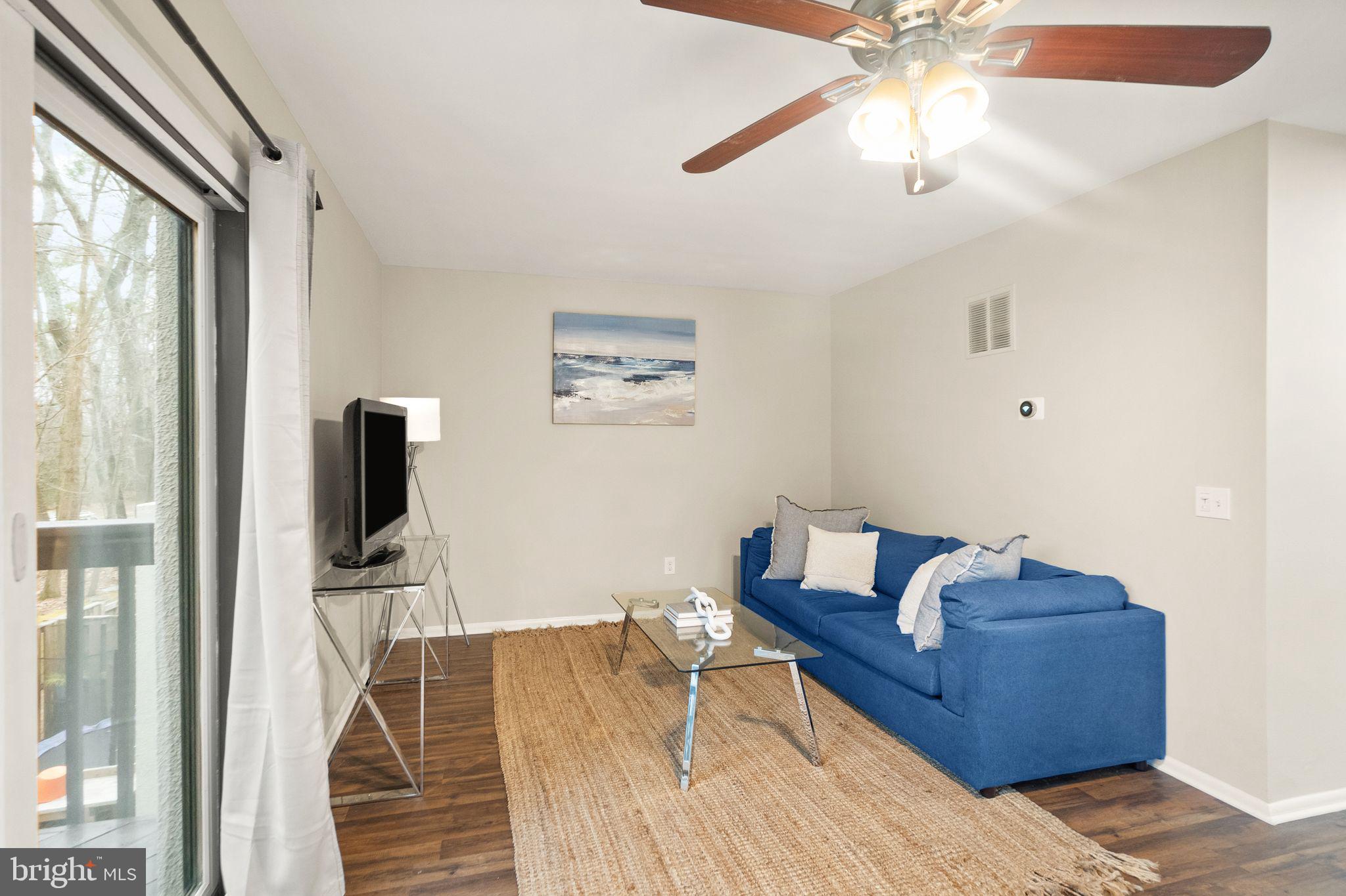 RESTON - Residential