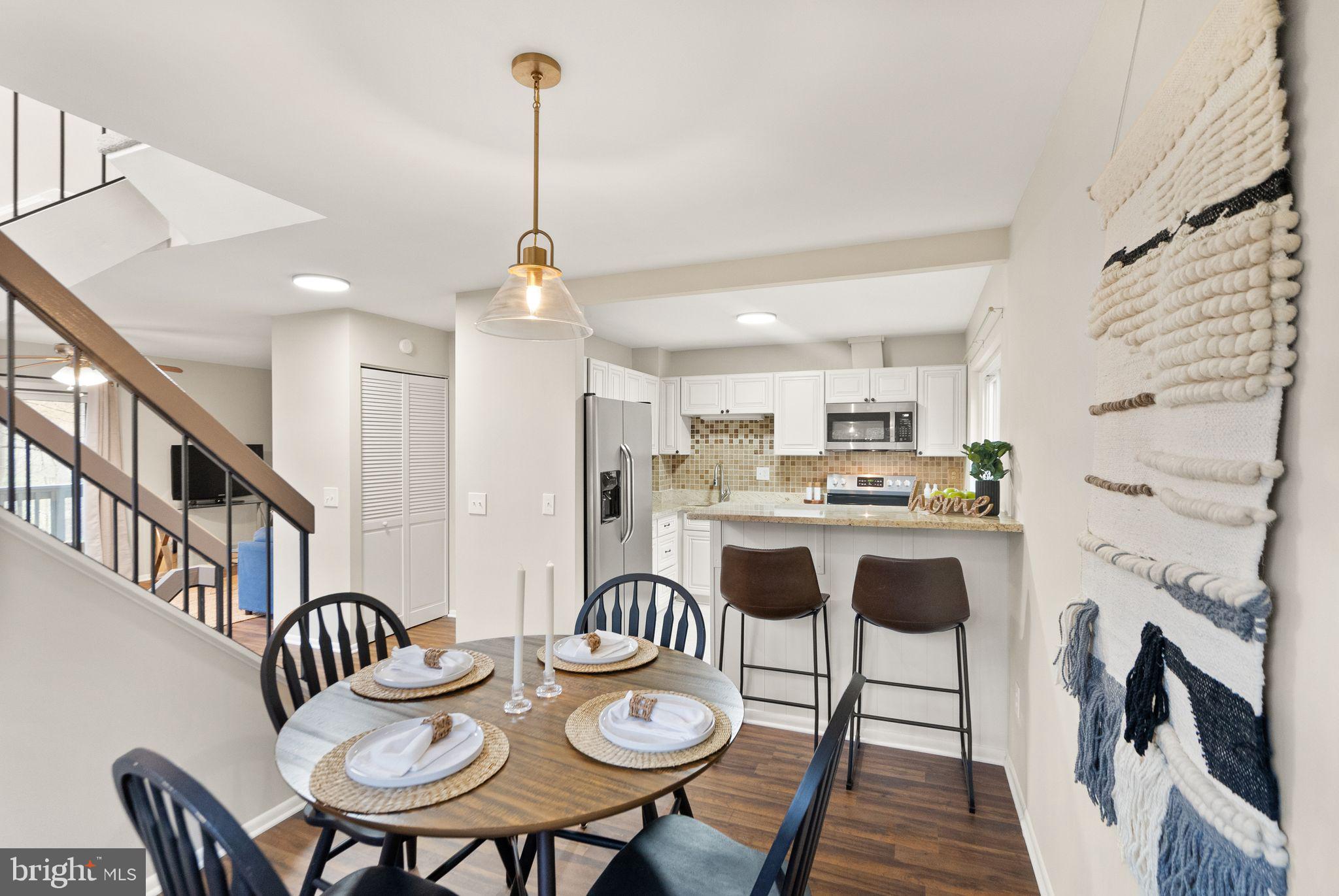 RESTON - Residential