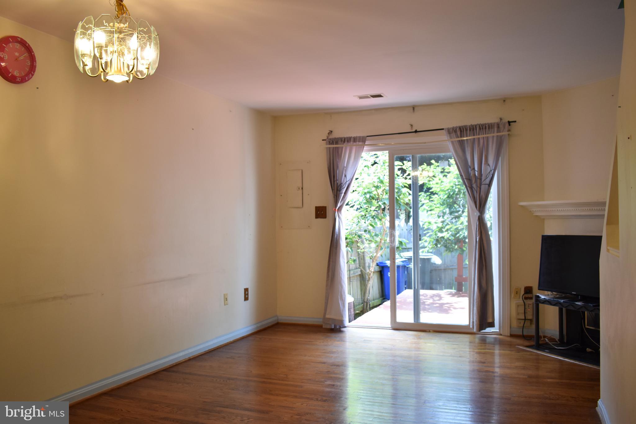 LEE LANDING PARK - Residential