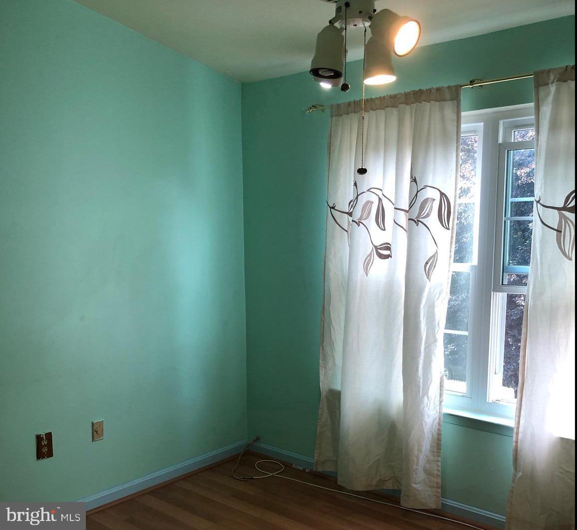 LEE LANDING PARK - Residential