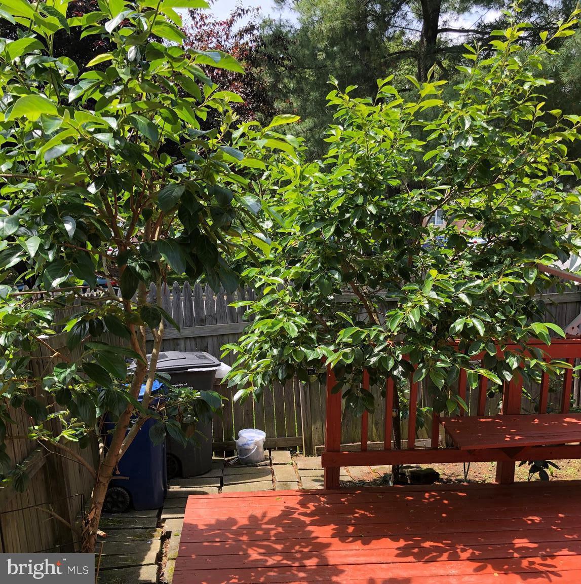 LEE LANDING PARK - Residential