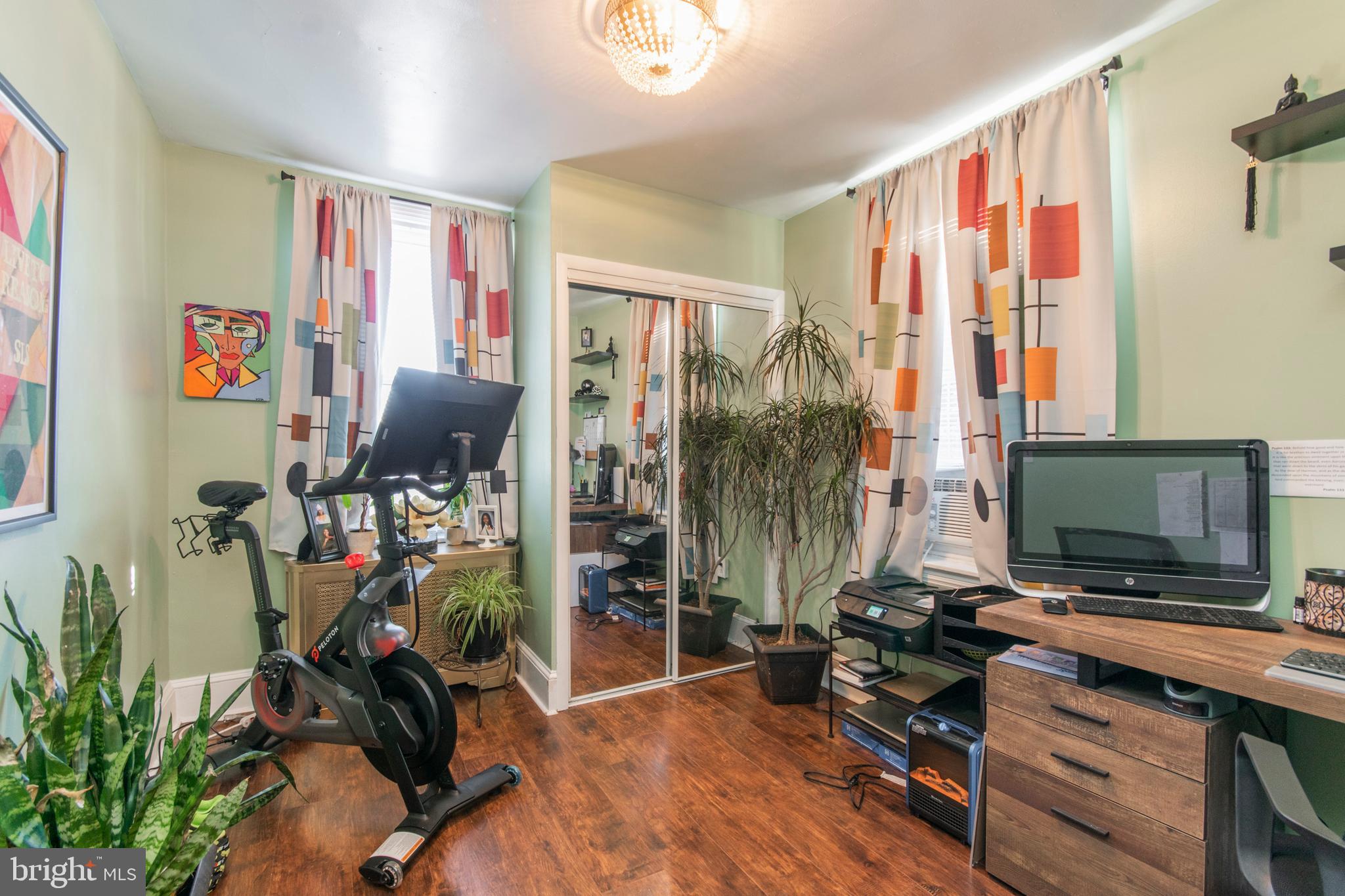 LAWNCREST - Residential