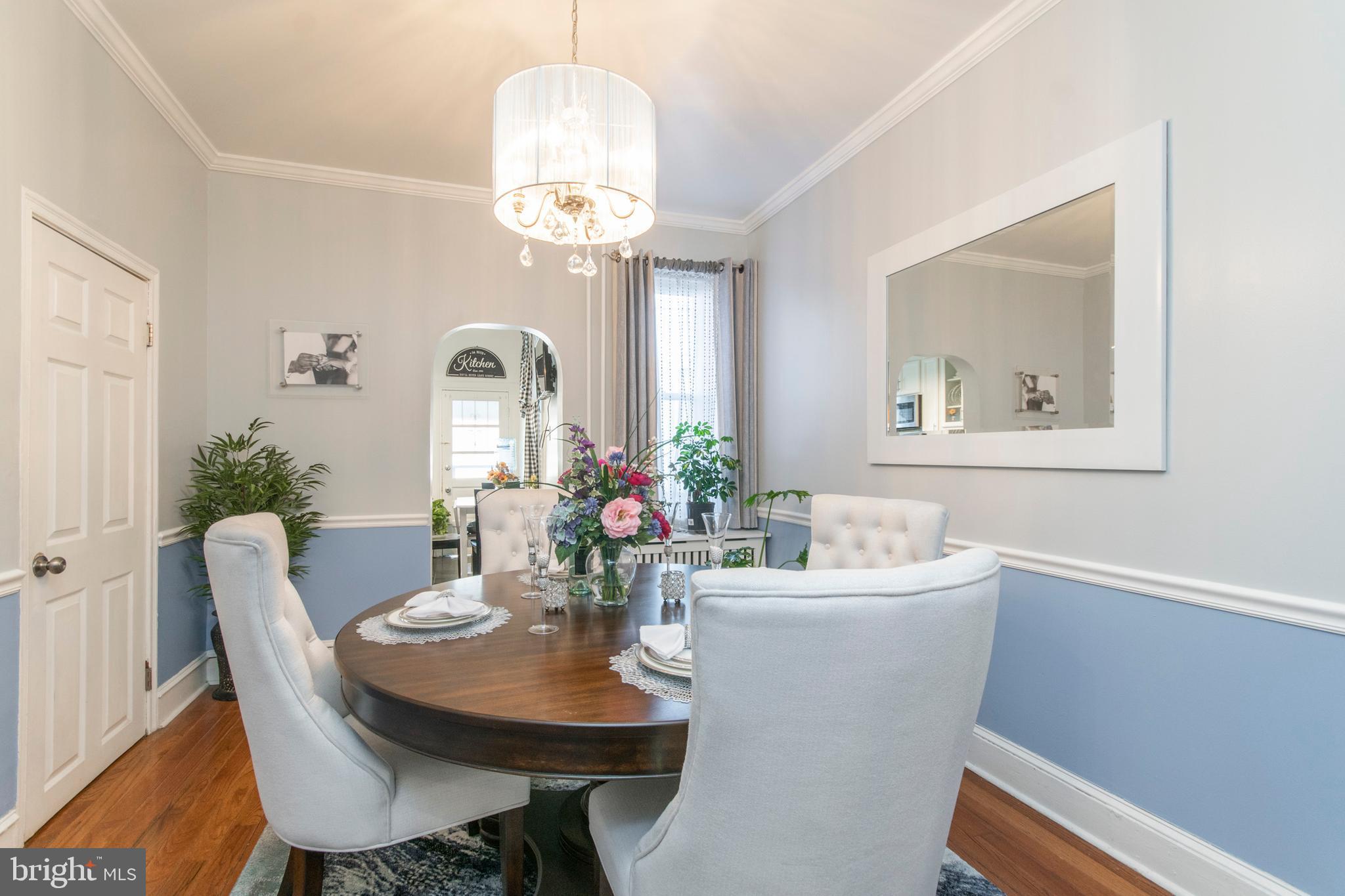 LAWNCREST - Residential