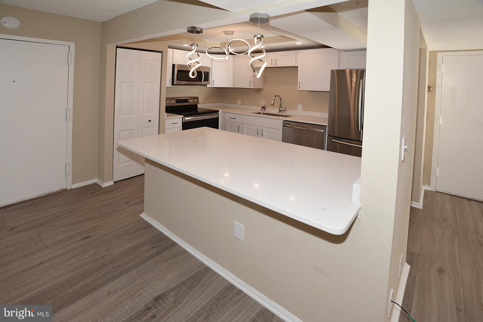 COLONIES AT MCLEAN - Residential Lease