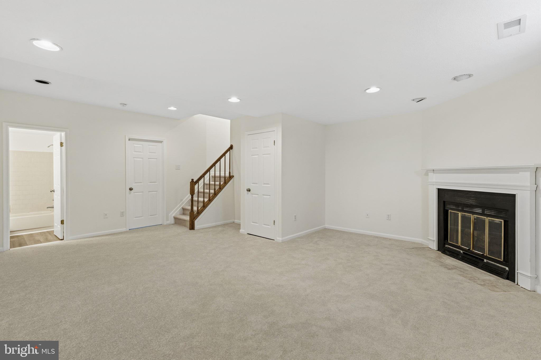 RIDGELYS CHOICE - Residential