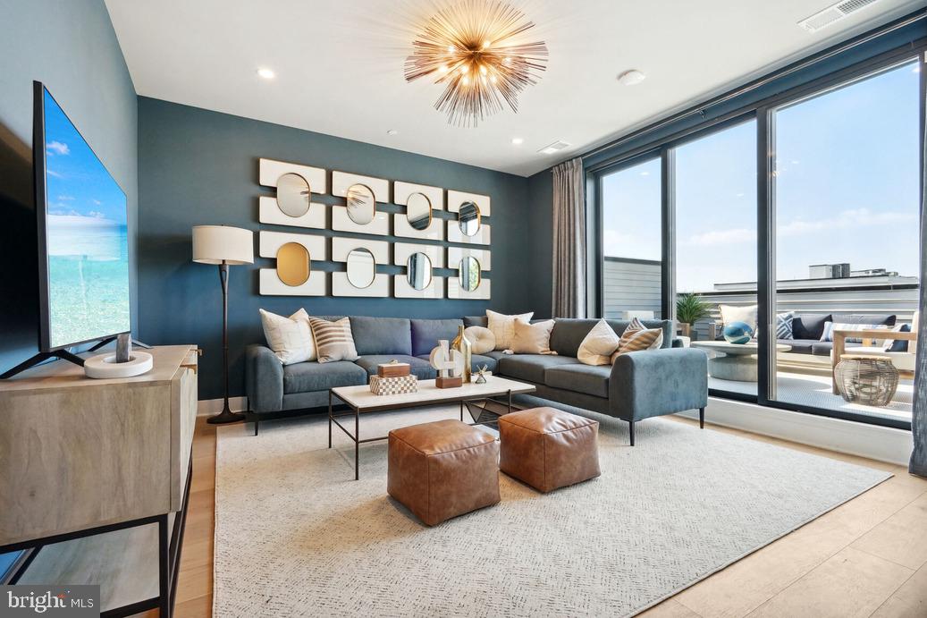 TYSONS RIDGE - Residential