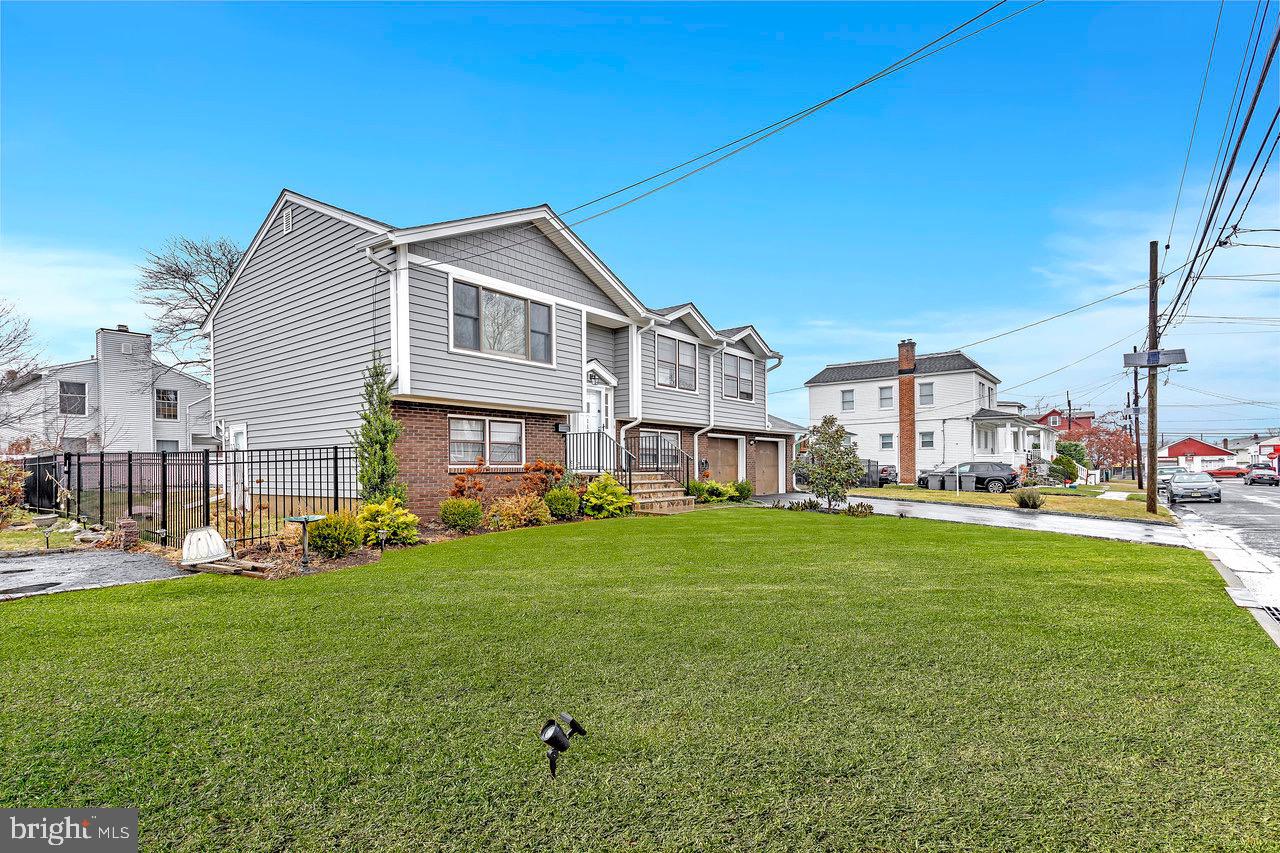 118 ARLINGTON AVENUE