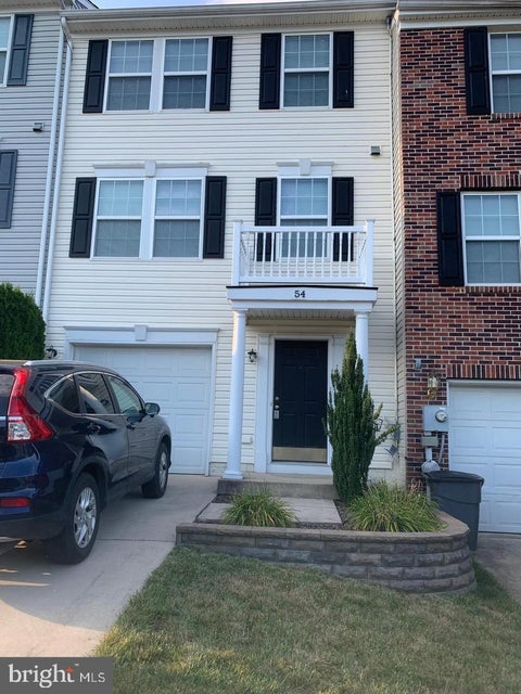 Townhouse For Rent - 54 Brandenburg Drive<br/> FALLING WATERS, WV 25419