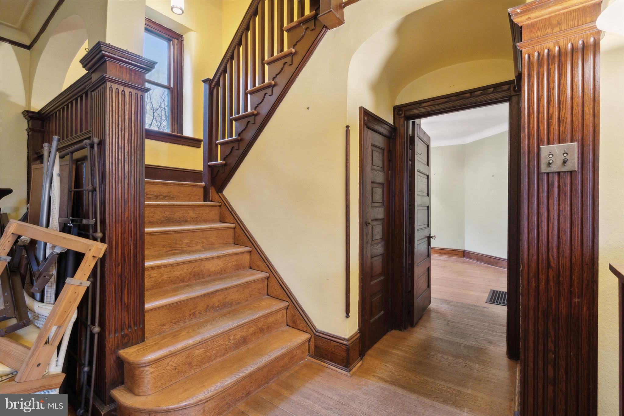 ELKINS PARK - Residential