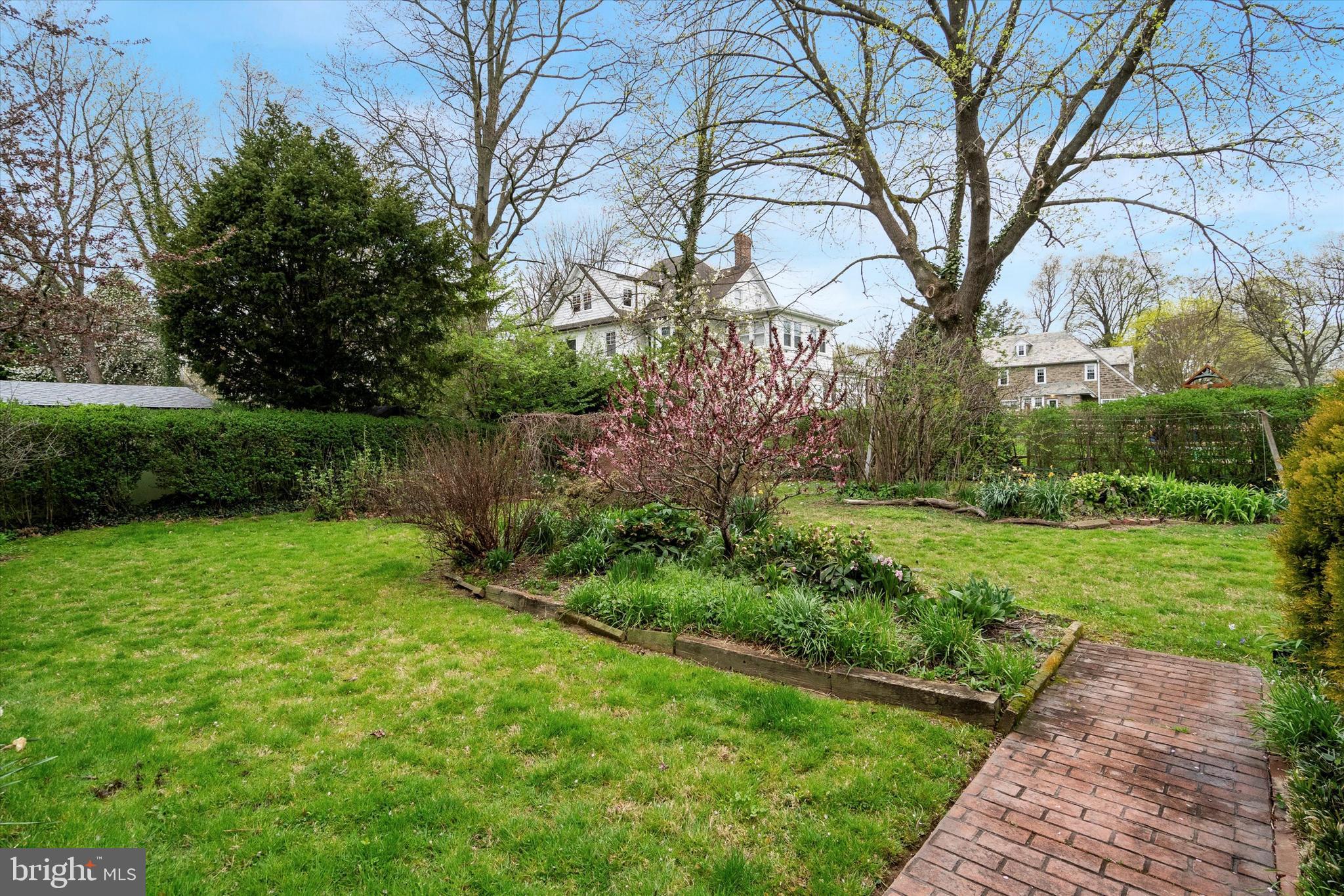 ELKINS PARK - Residential