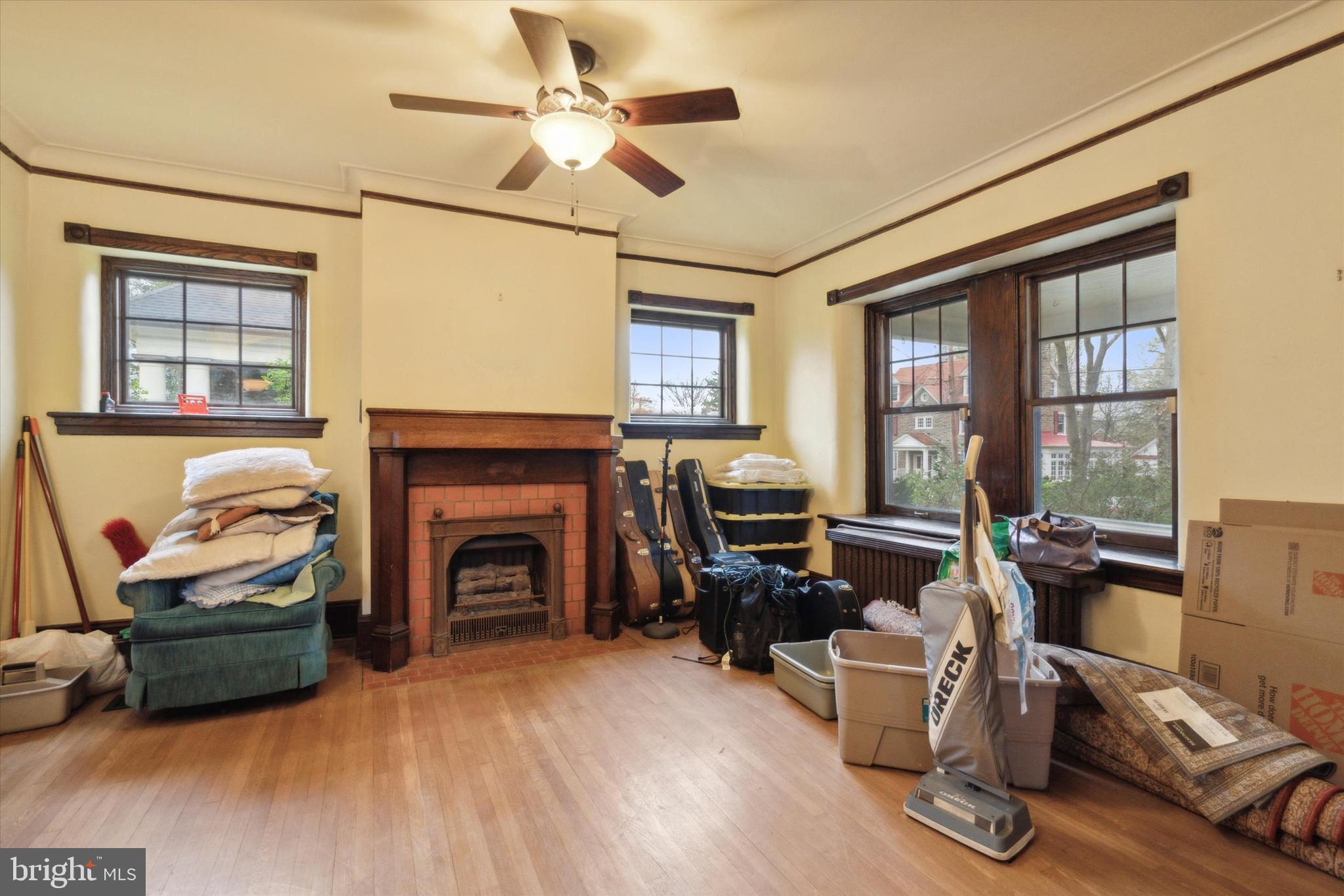 ELKINS PARK - Residential