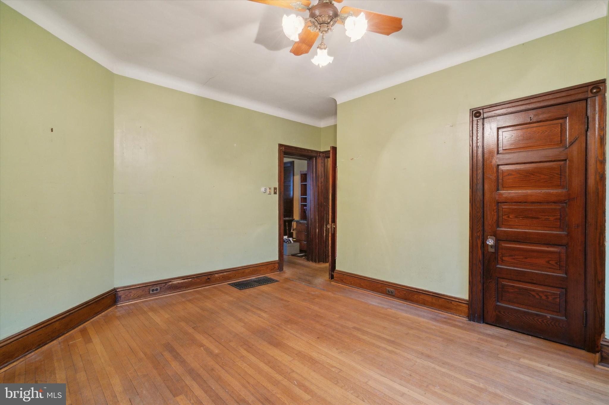 ELKINS PARK - Residential