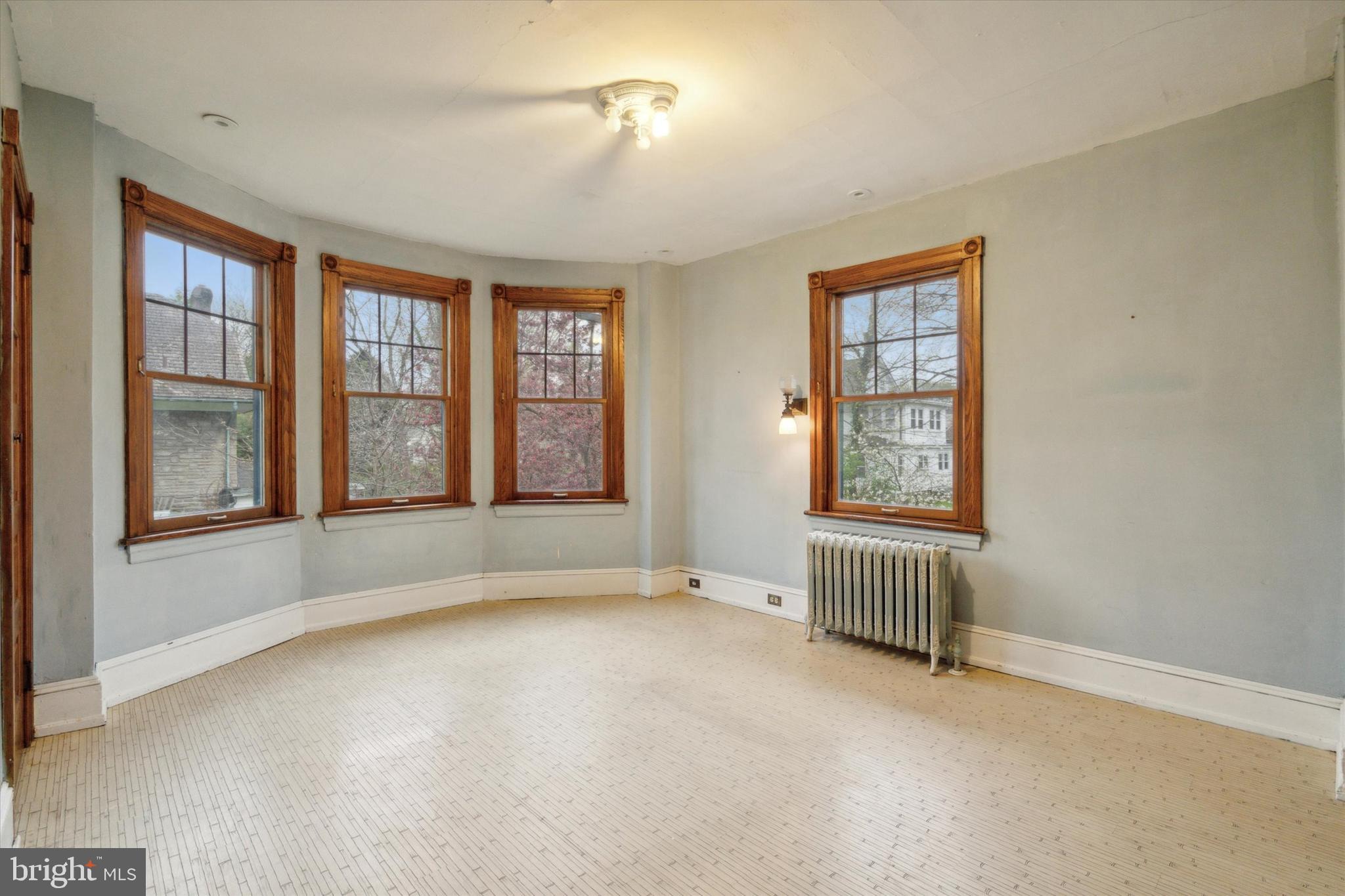 ELKINS PARK - Residential
