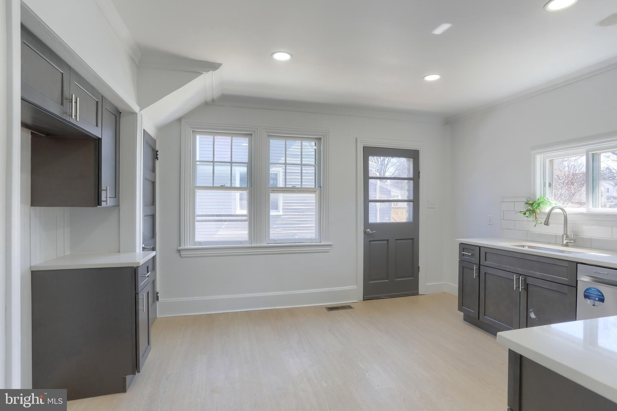 ELIZABETHTOWN BOROUGH - Residential