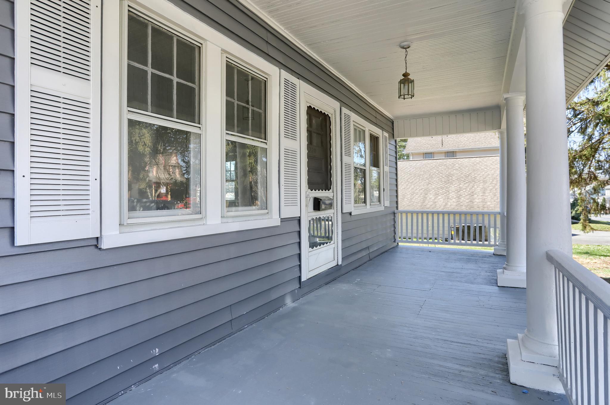 ELIZABETHTOWN BOROUGH - Residential