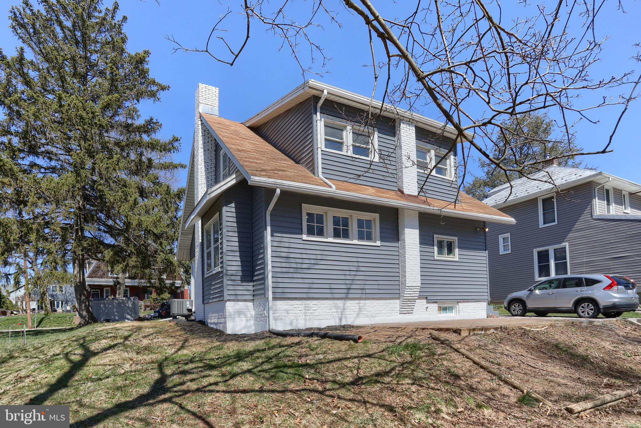 ELIZABETHTOWN BOROUGH - Residential