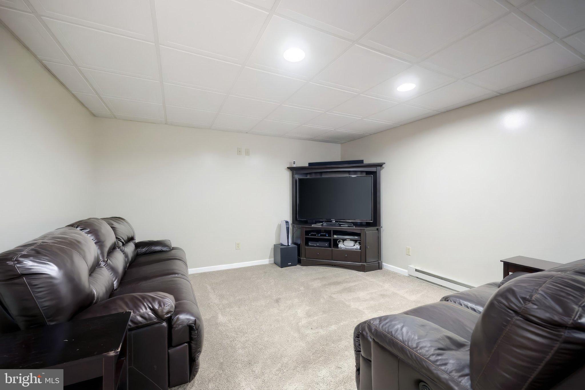 WINDSOR - Residential