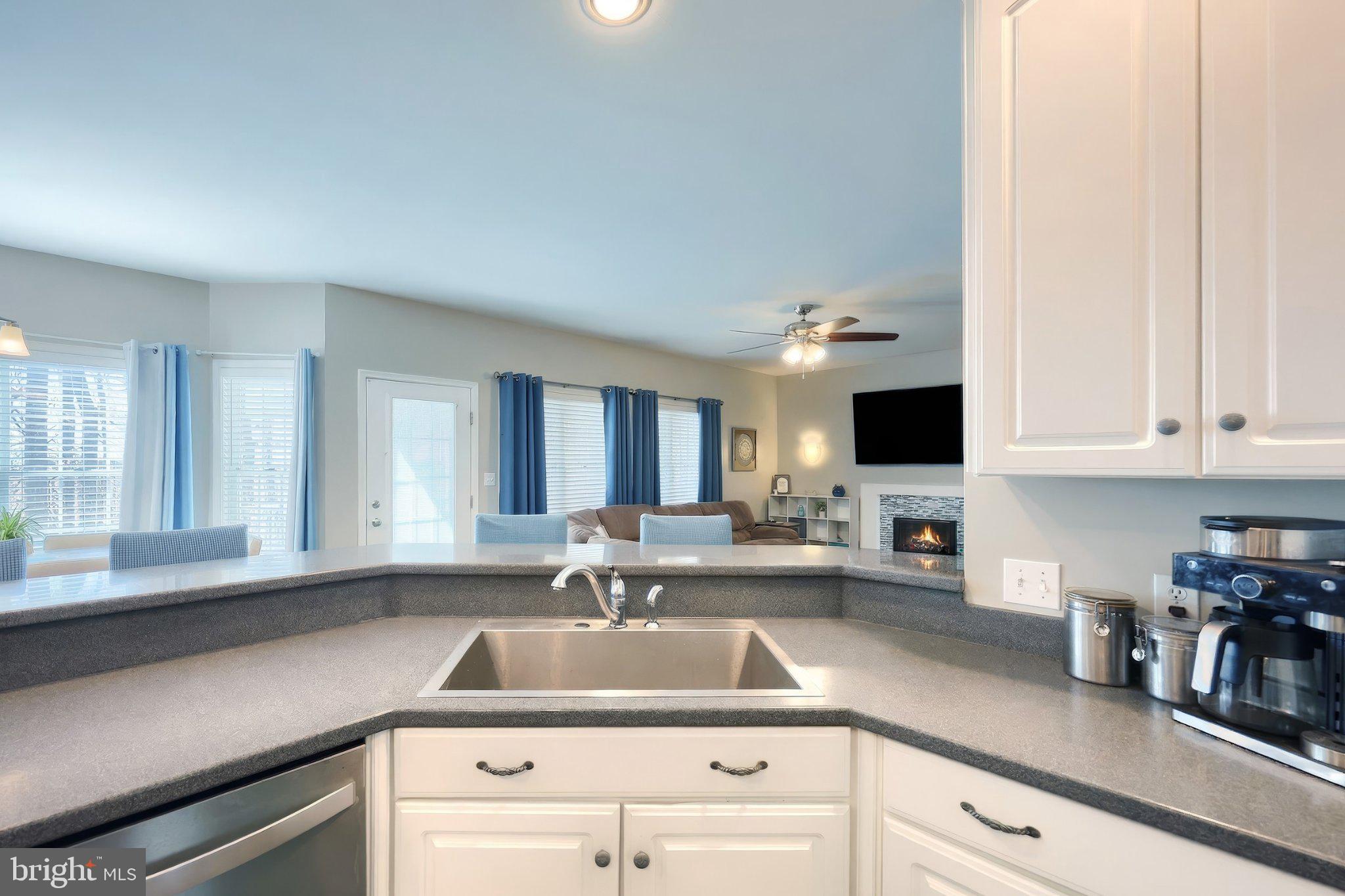 WINDSOR - Residential